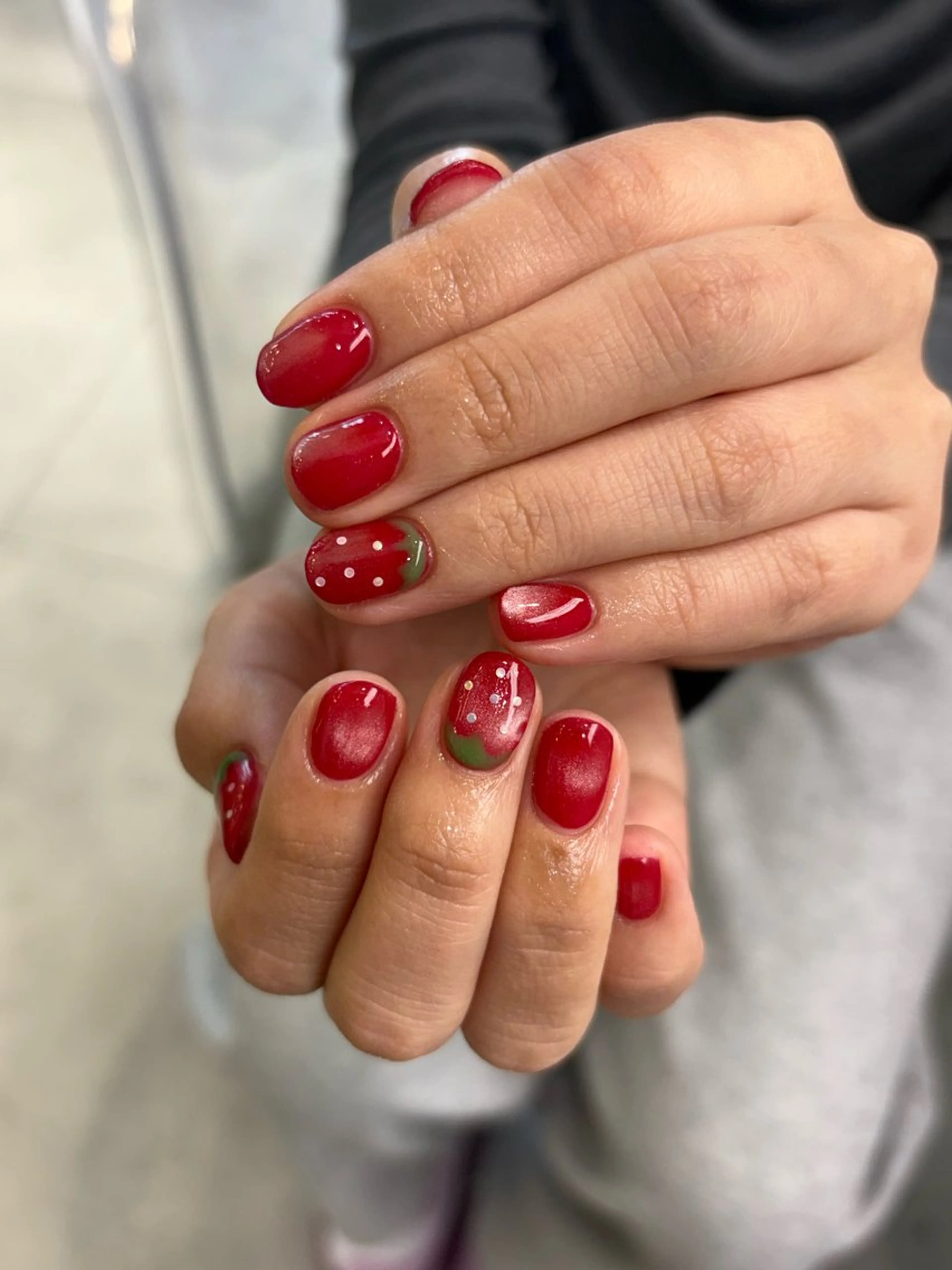 ネイル マグネットネイル ハンドネイル 暖色カラー/ ネイル momo🍀☆*:°のネイルデザイン