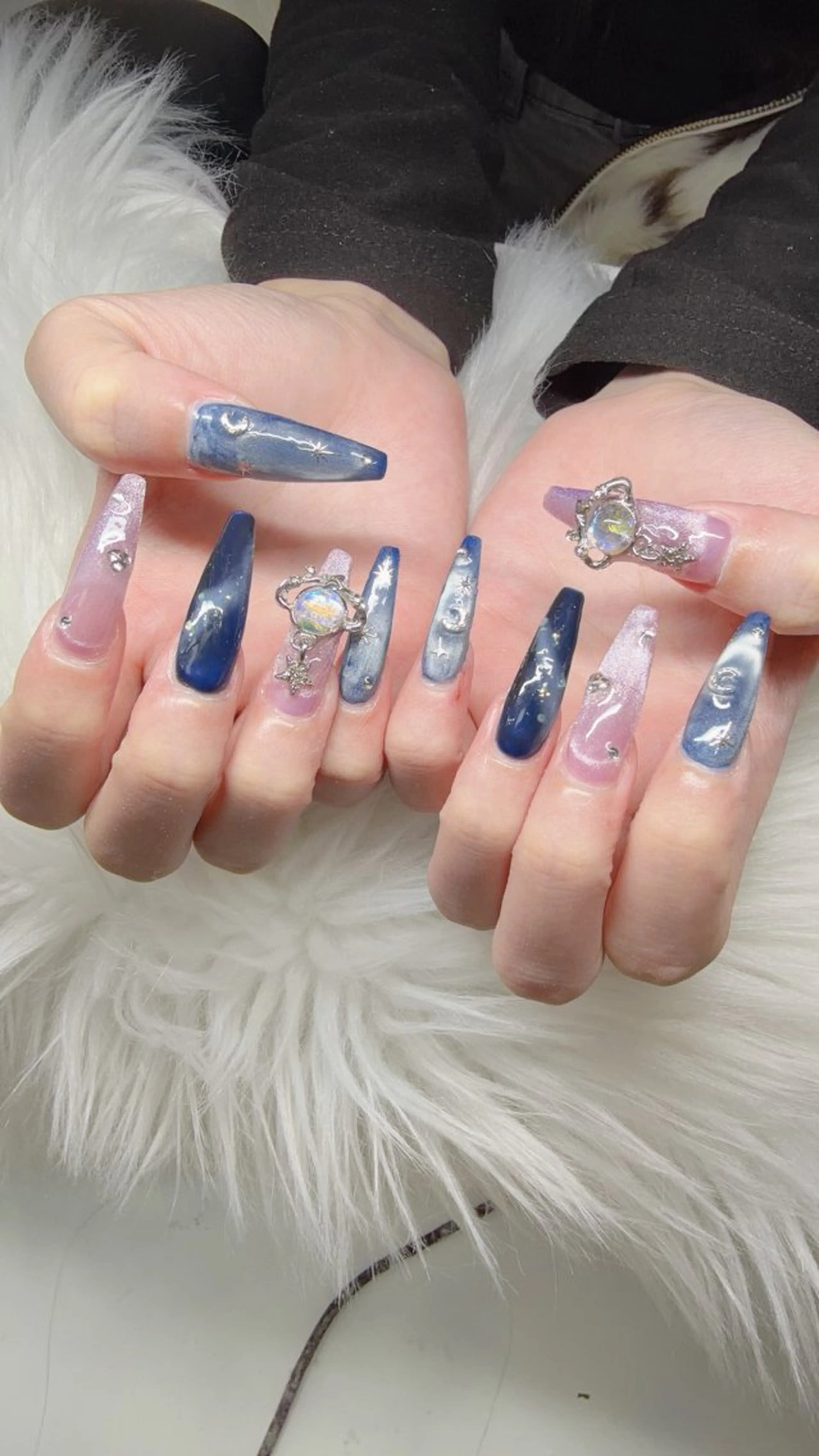 ネイル ハンドネイル Lee Nailsのネイルデザイン