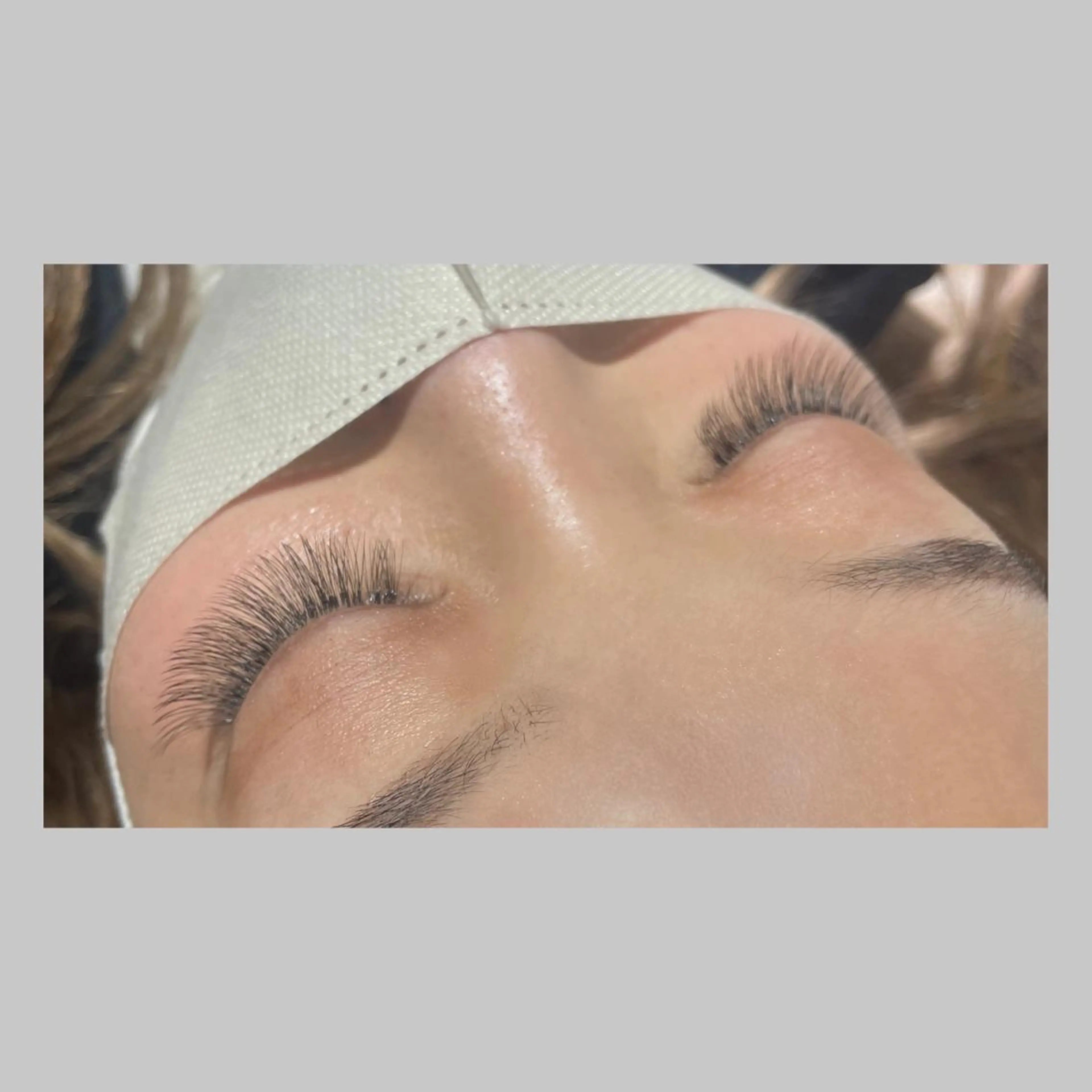 ボリュームラッシュ100束(300本)🤍の写真