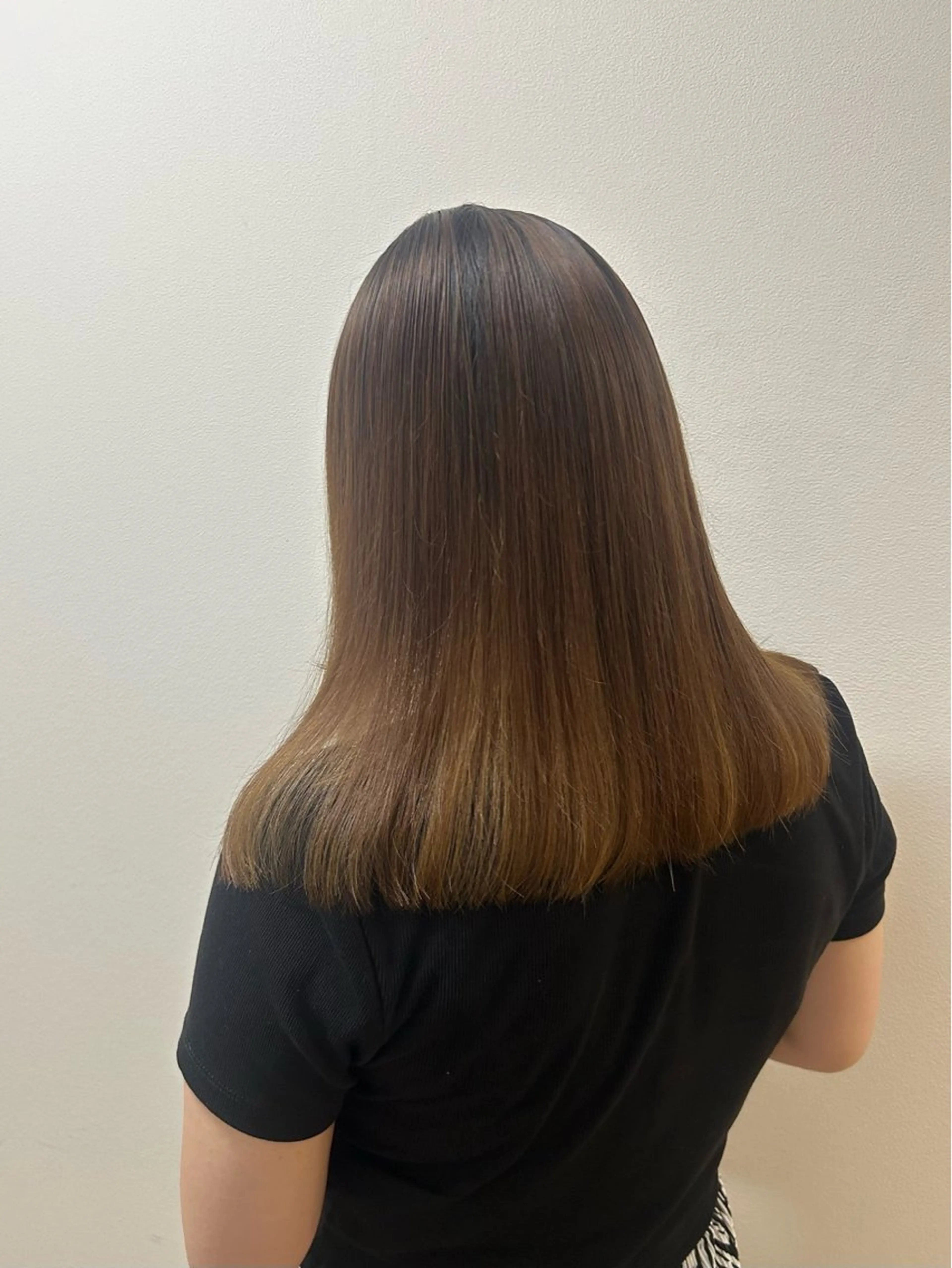 セミロング レナークウィズ　北川 愛璃のヘアスタイル