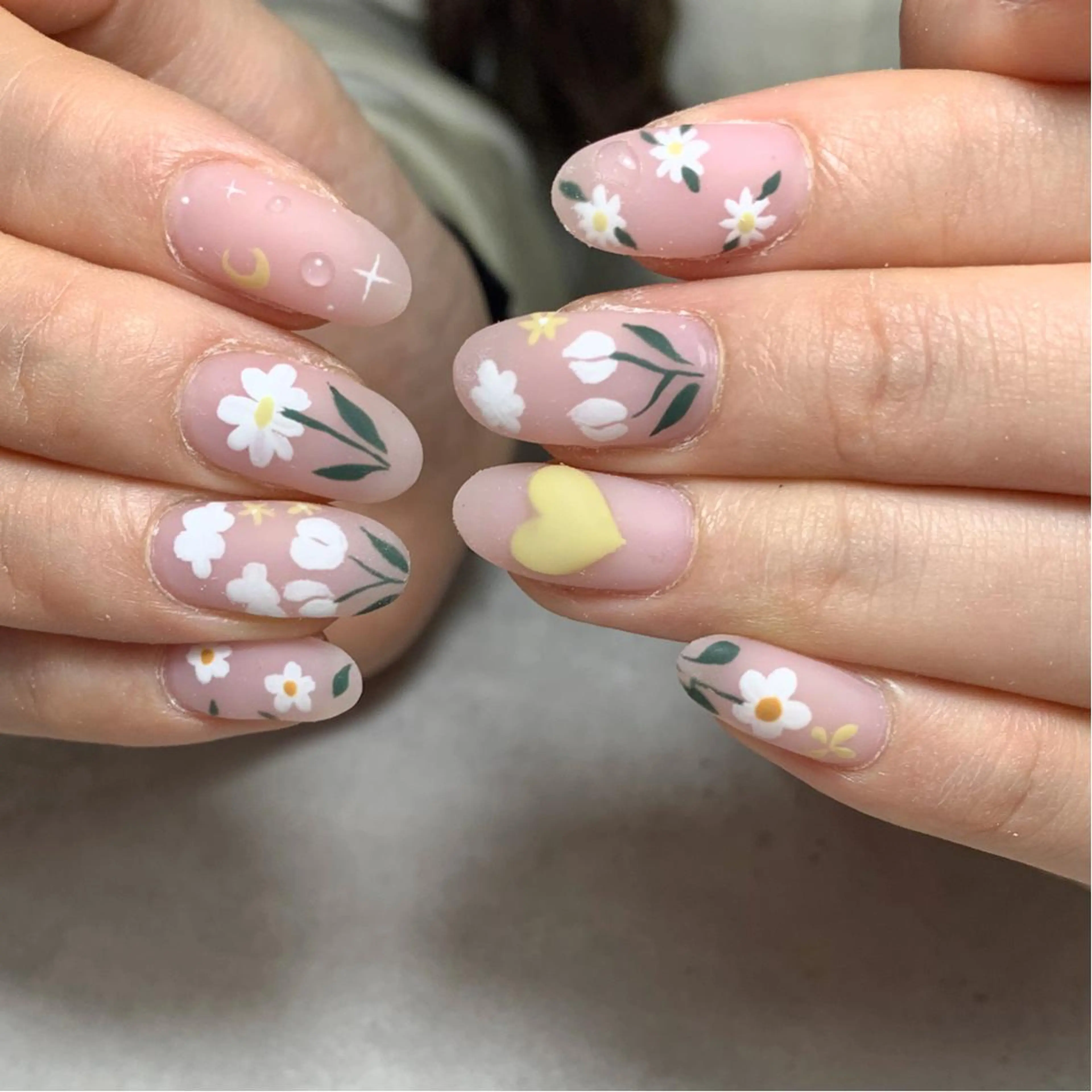 ネイル FIORITURA aiのネイルデザイン