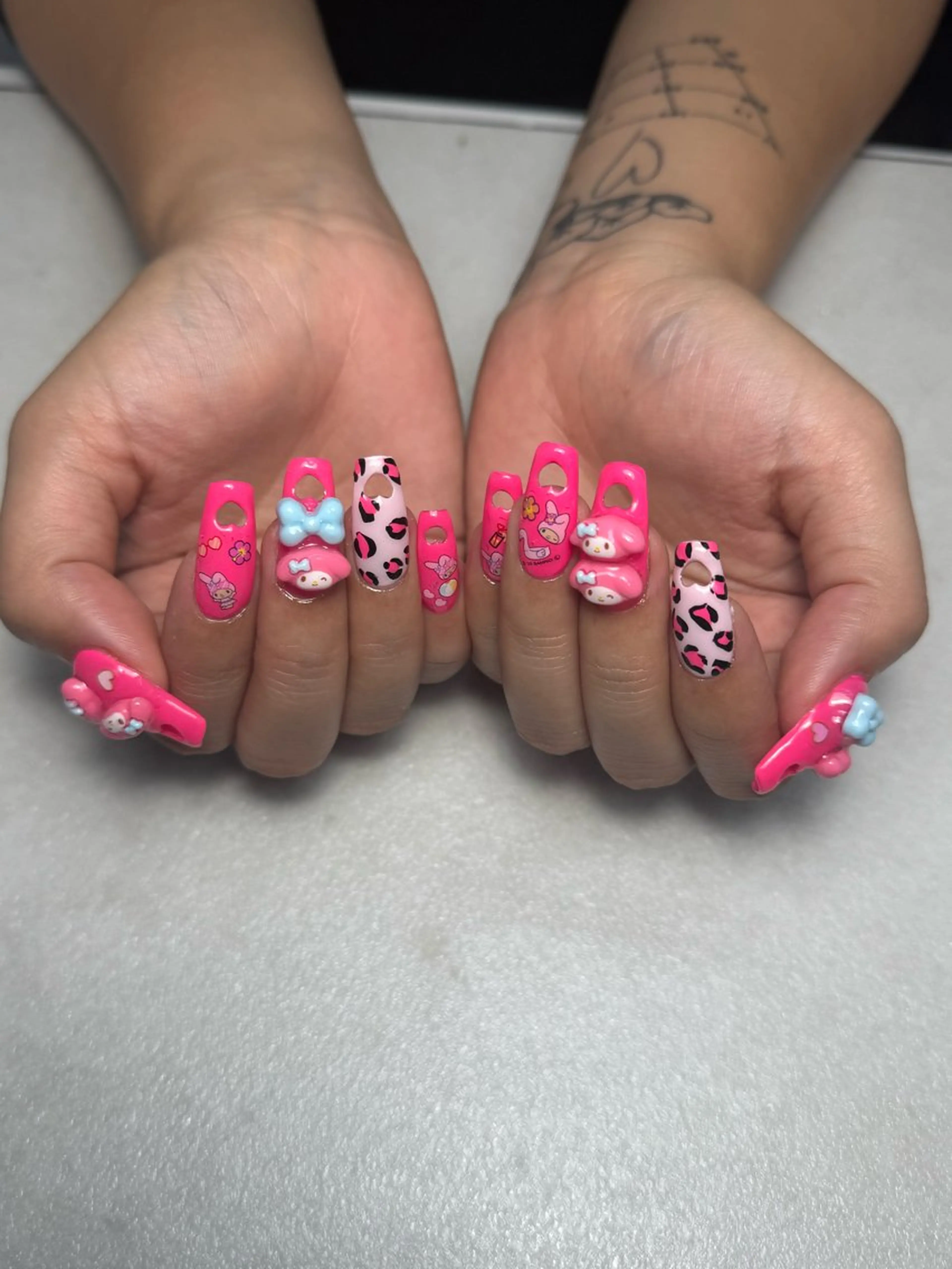 ネイル ハート 持ち込み 🐈⬛ Minamiのネイルデザイン