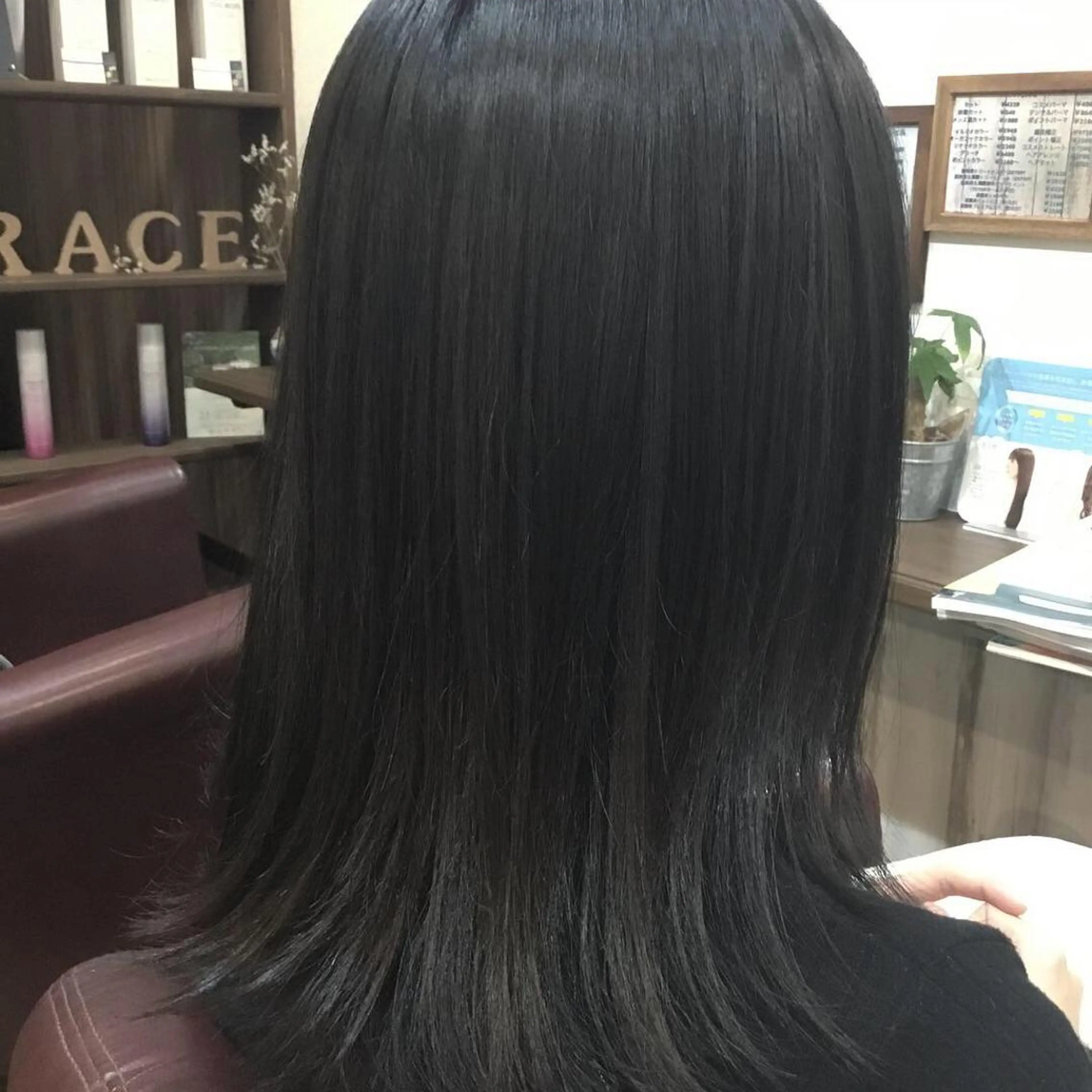 ミディアム カラー 金崎 新吾のヘアスタイル