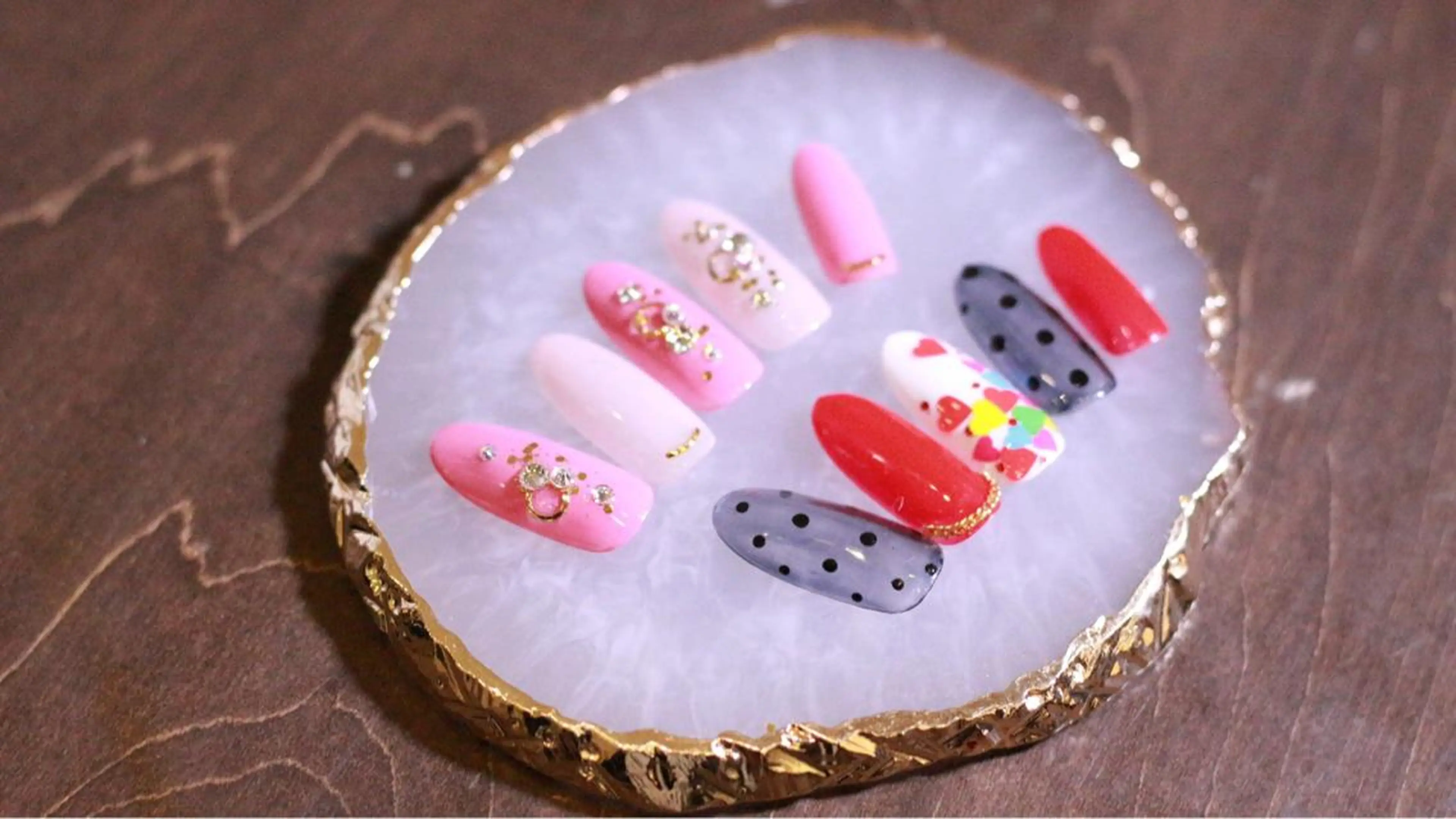 ネイル Piacere所属・Piacere 絵美のネイルデザイン