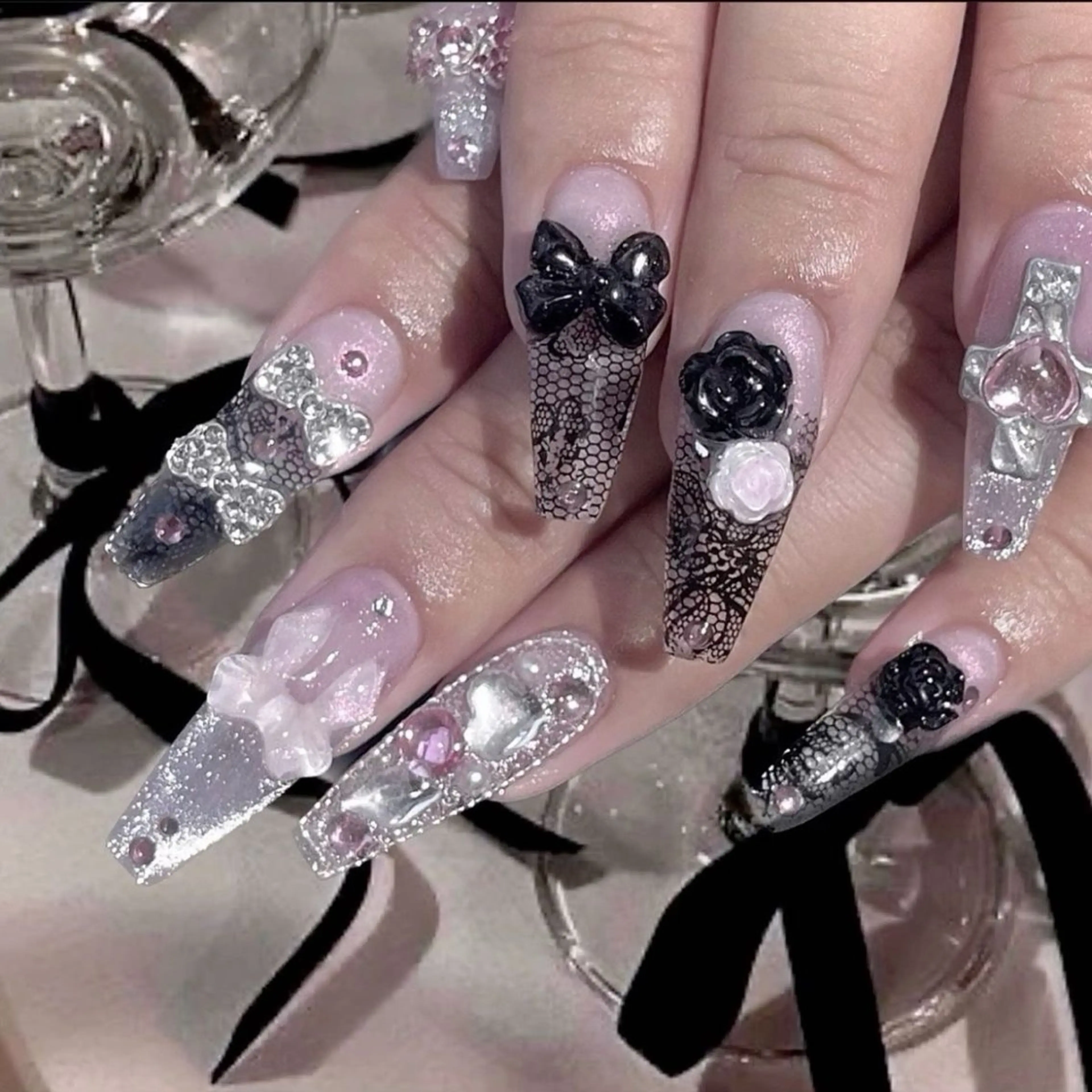 ネイル 長さ出し キラキラネイル マグネットネイル ミラーネイル ピンク Lee Nailsのネイルデザイン