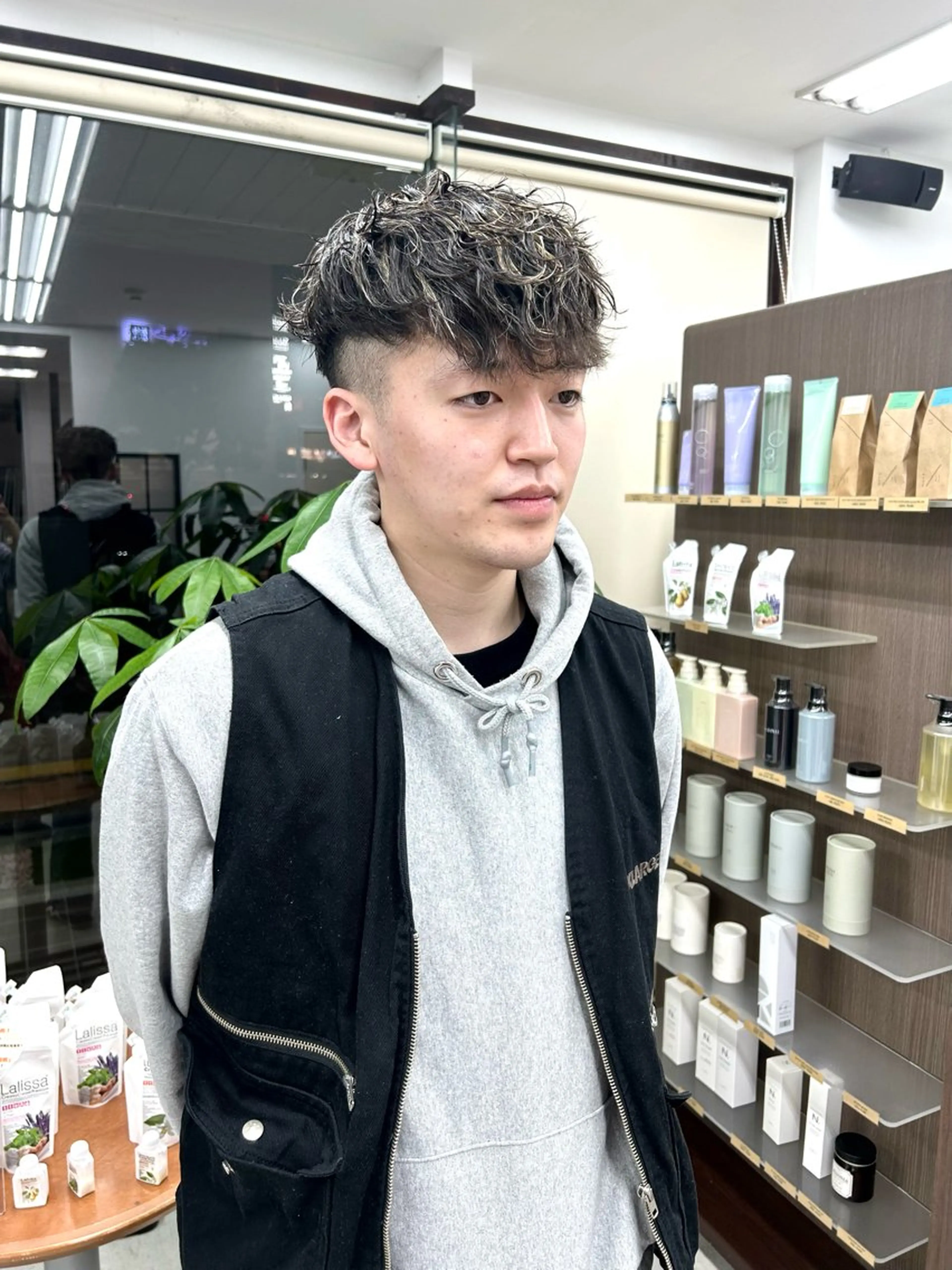 ショート カラー パーマ メンズ メンズメッシュ スペインカール メッシュ メンズパーマの達人 / タカシマダイスケのヘアスタイル