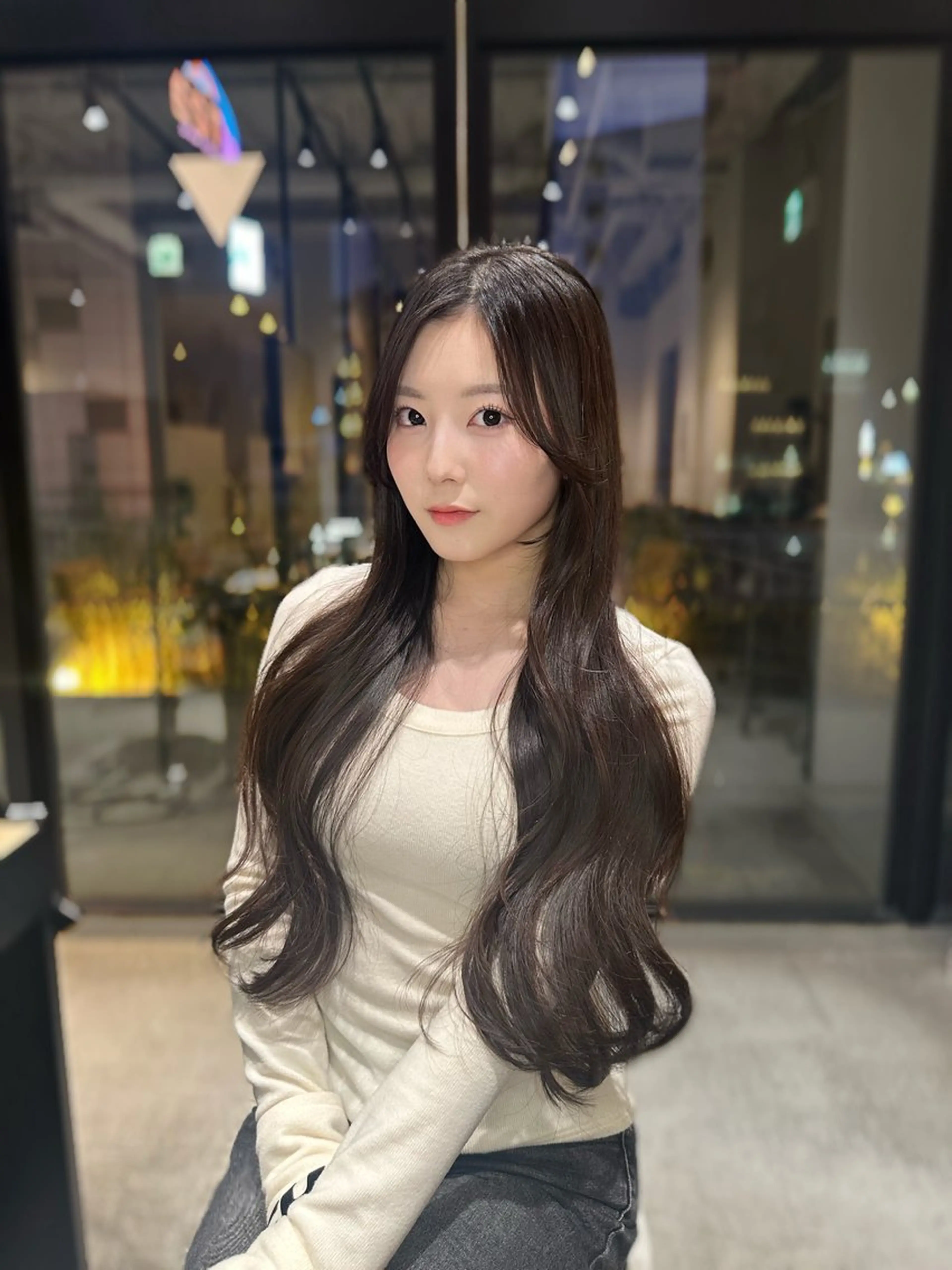 ロング カラー 韓国レイヤーカット 透明感カラー冨田那樹のヘアスタイル