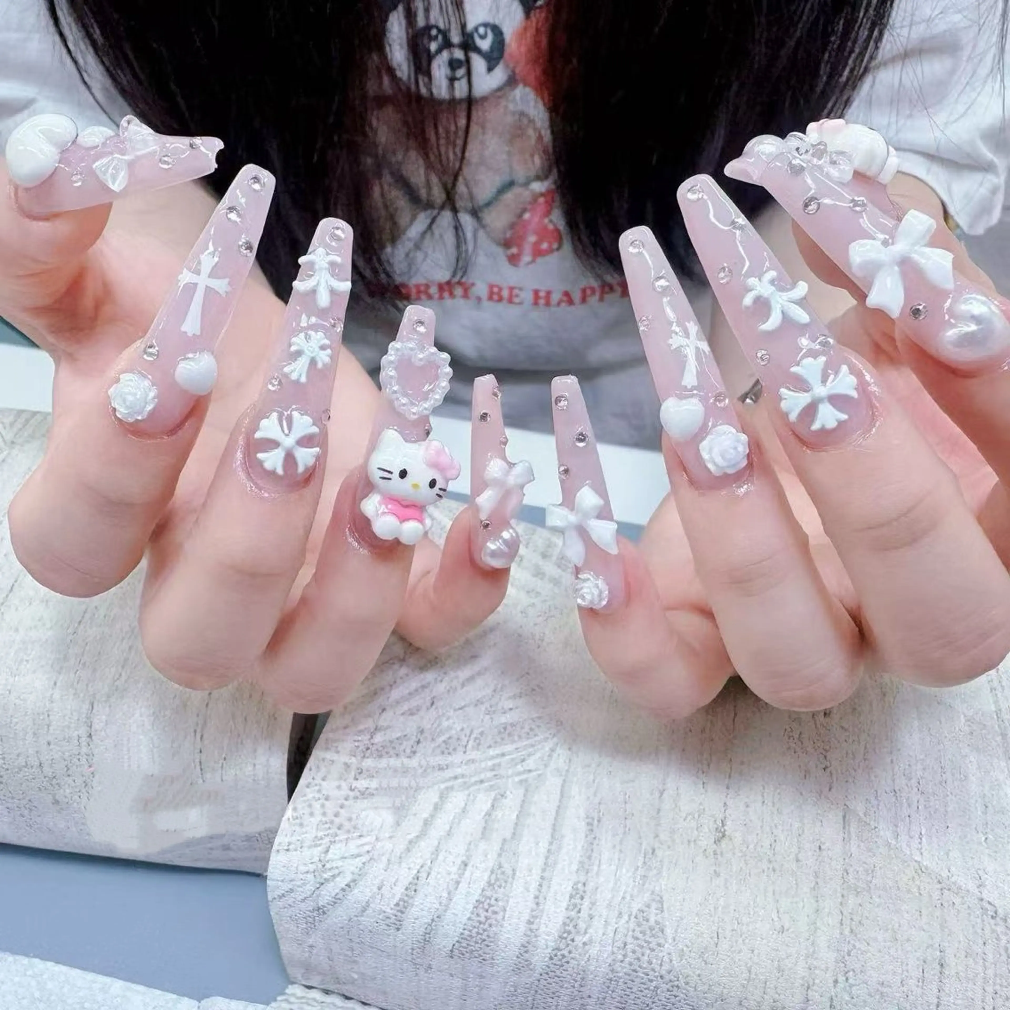 ロング コ コのネイルデザイン