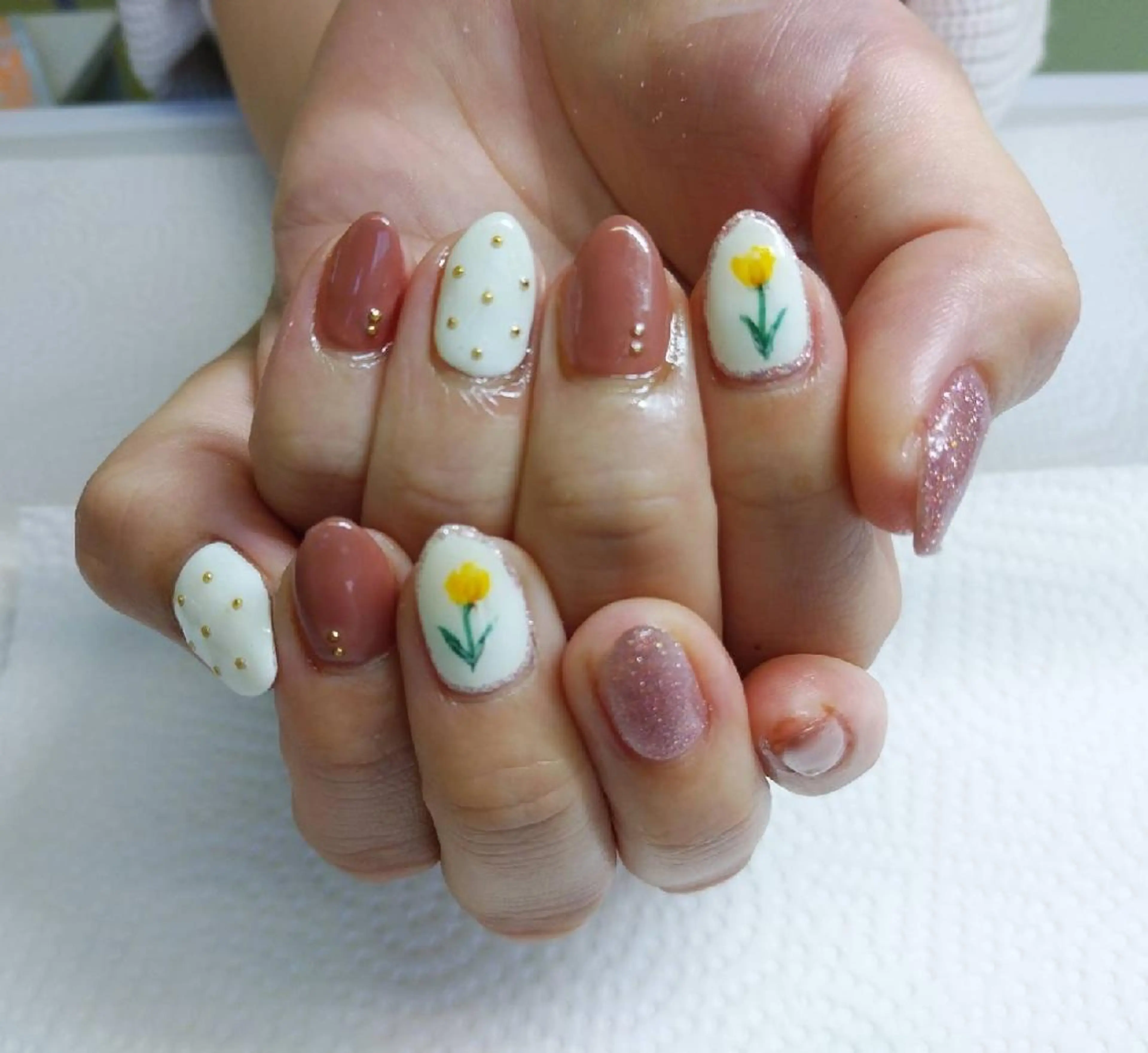 ネイル ハンドネイル ハンドケア プライベートサロン Rosy Lilyのネイルデザイン