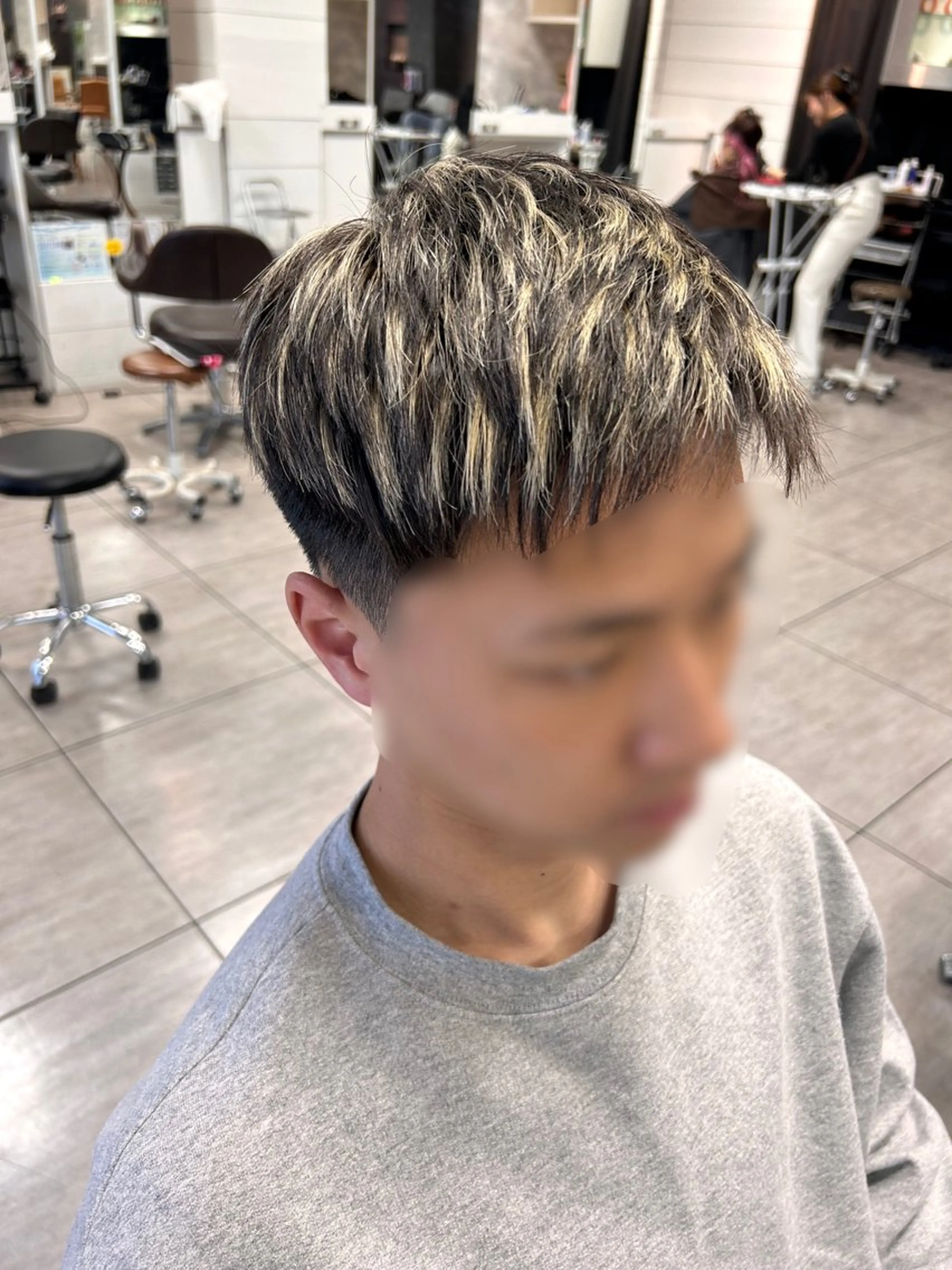 カラー ヘアアレンジ メンズ インナー×縮毛矯正 ピンクカラー澤井里菜のヘアスタイル