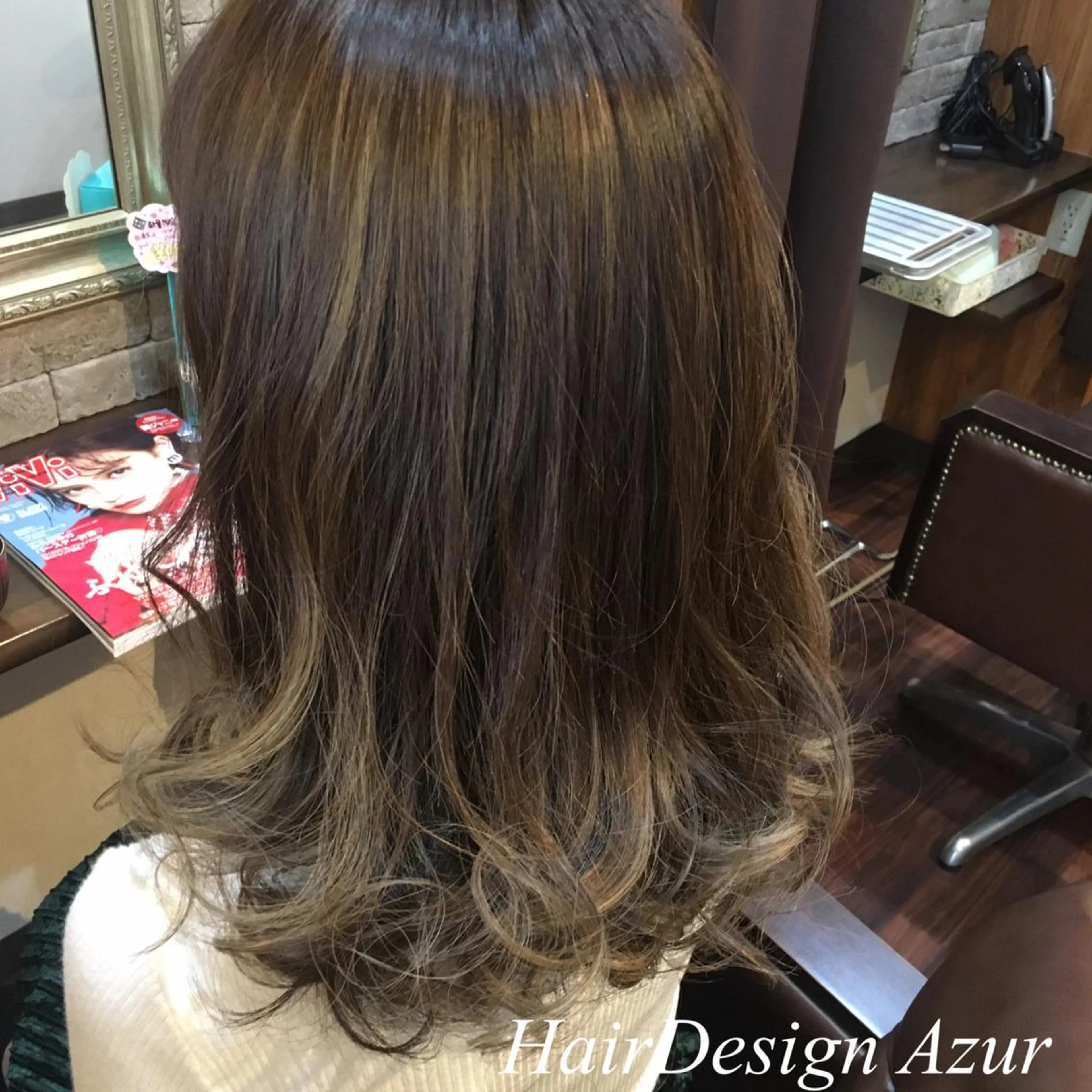 セミロング カラー HairDesign Azurのヘアスタイル