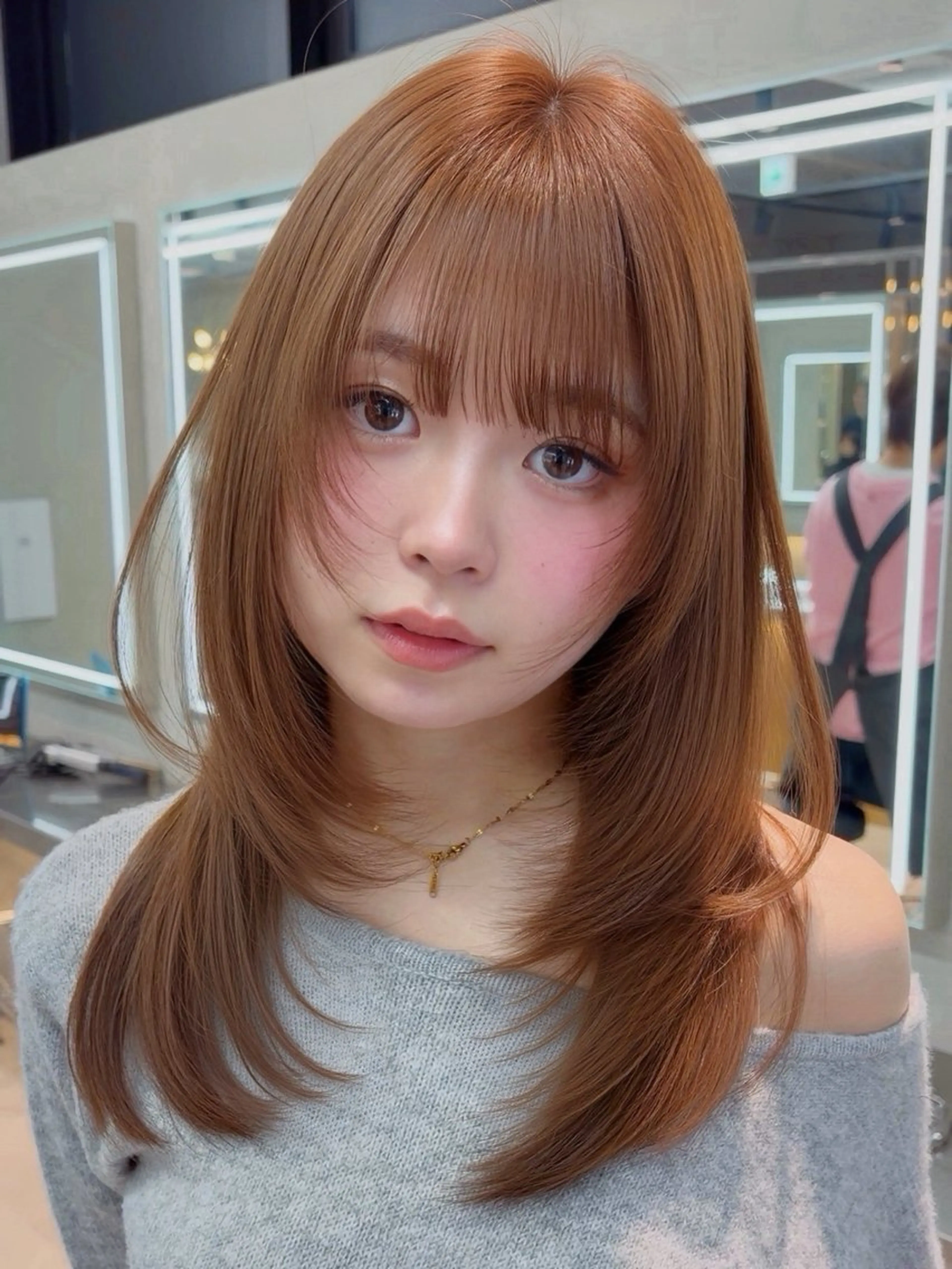 ミディアム カラー ヘアアレンジ ベージュカラー ブリーチ 透明感カラー ブリーチなしカラー 髪質改善 【博多髪質改善】 吉村　清志のヘアスタイル