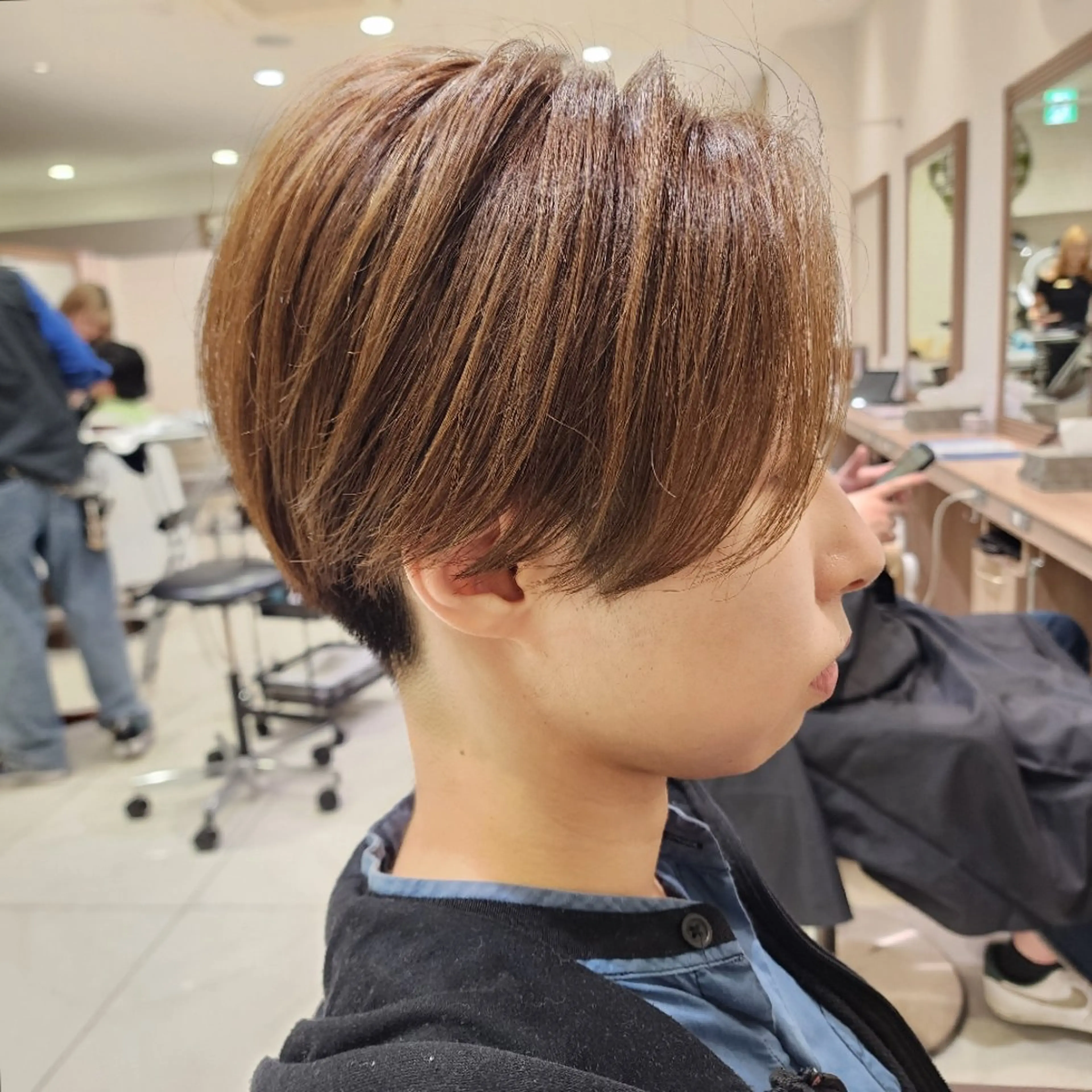 ショート カラー アッシュ ベージュカラー ショートヘア カット ヘアカラー カラー特化🔥中村 和貴＜Ash津田沼＞のヘアスタイル