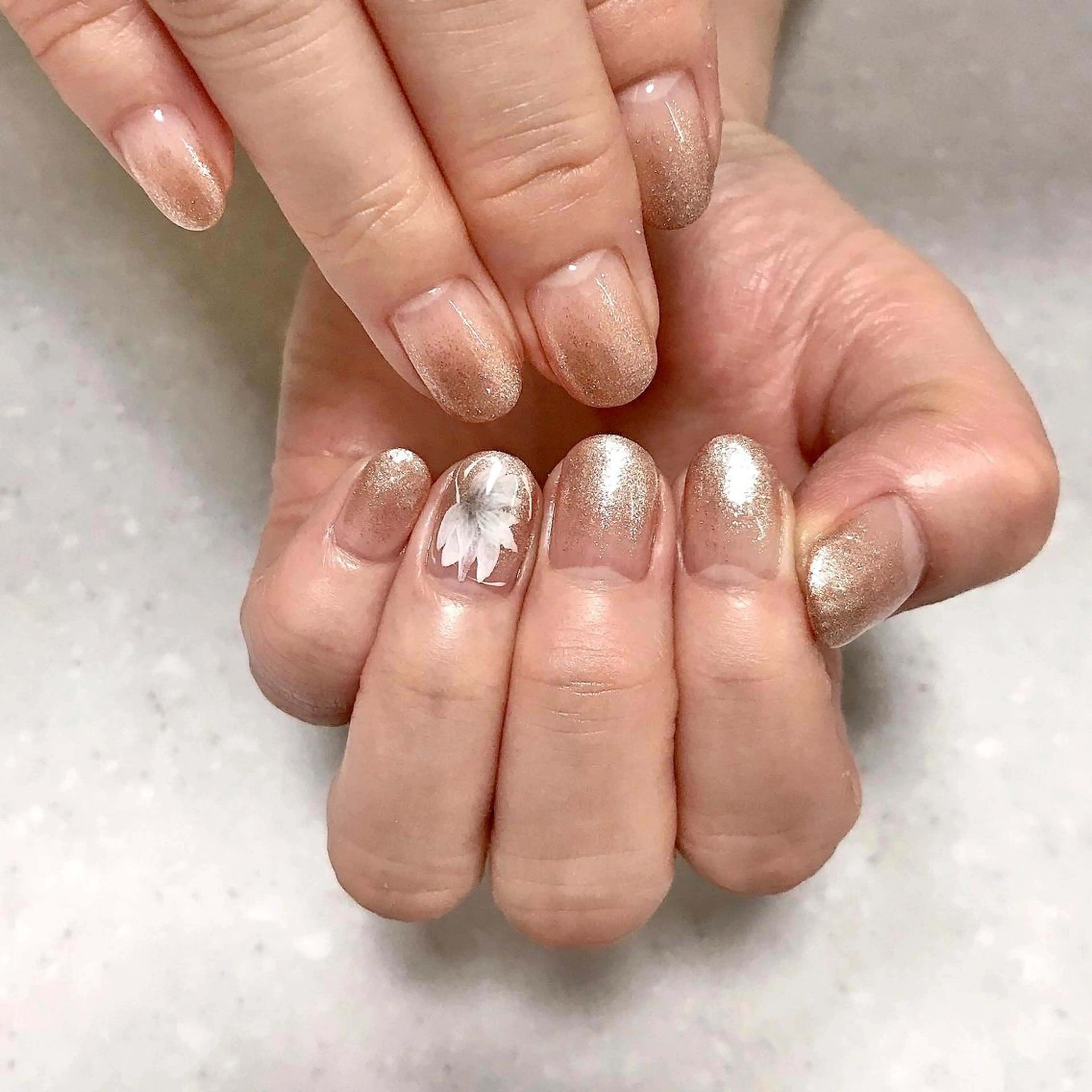 ネイル アートネイル フラワーネイル ジェルネイル グラデーション オフィスネイル ステラ marikominoのネイルデザイン