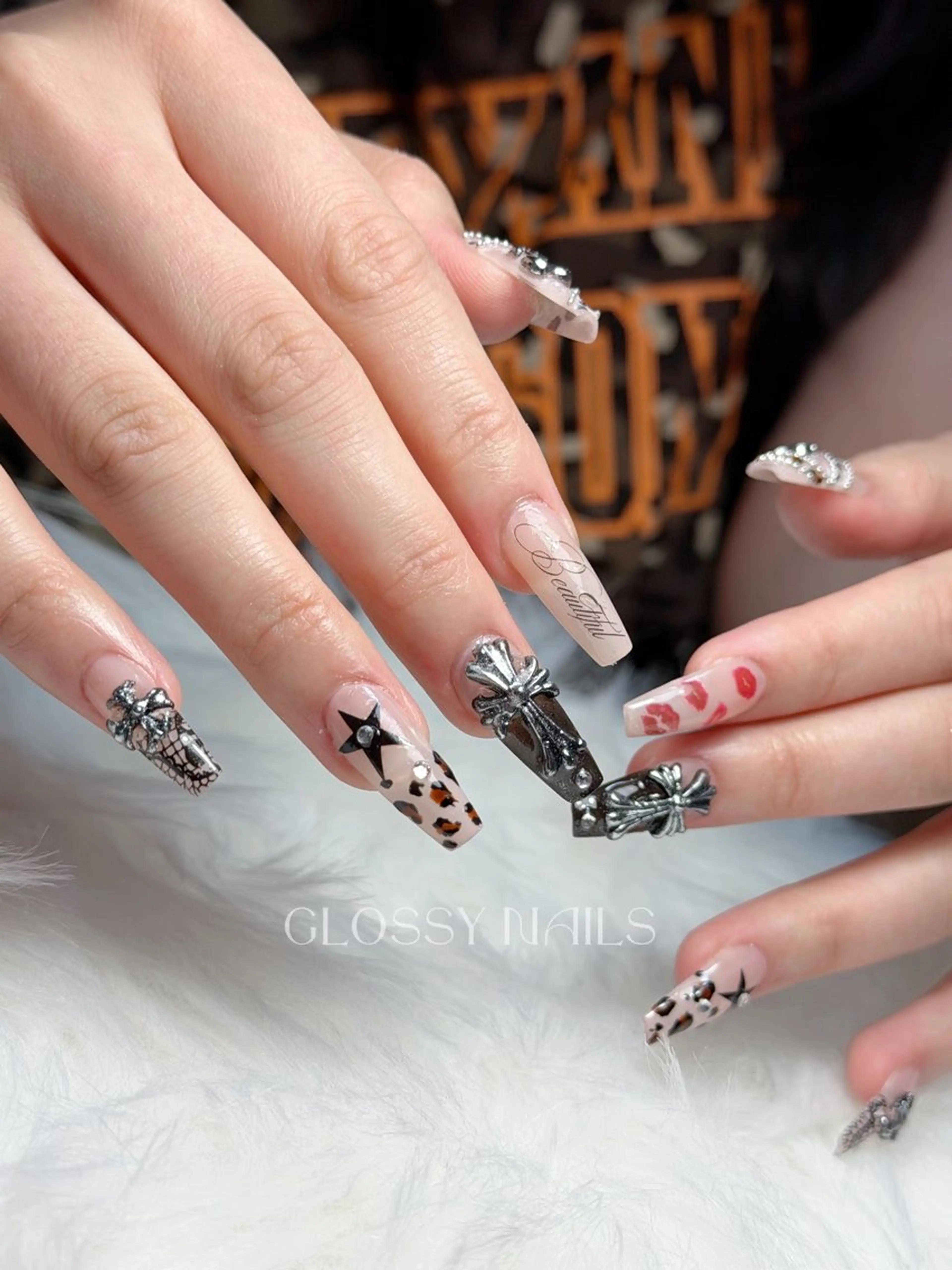 ネイル ハンドネイル Glossy -miyoのネイルデザイン