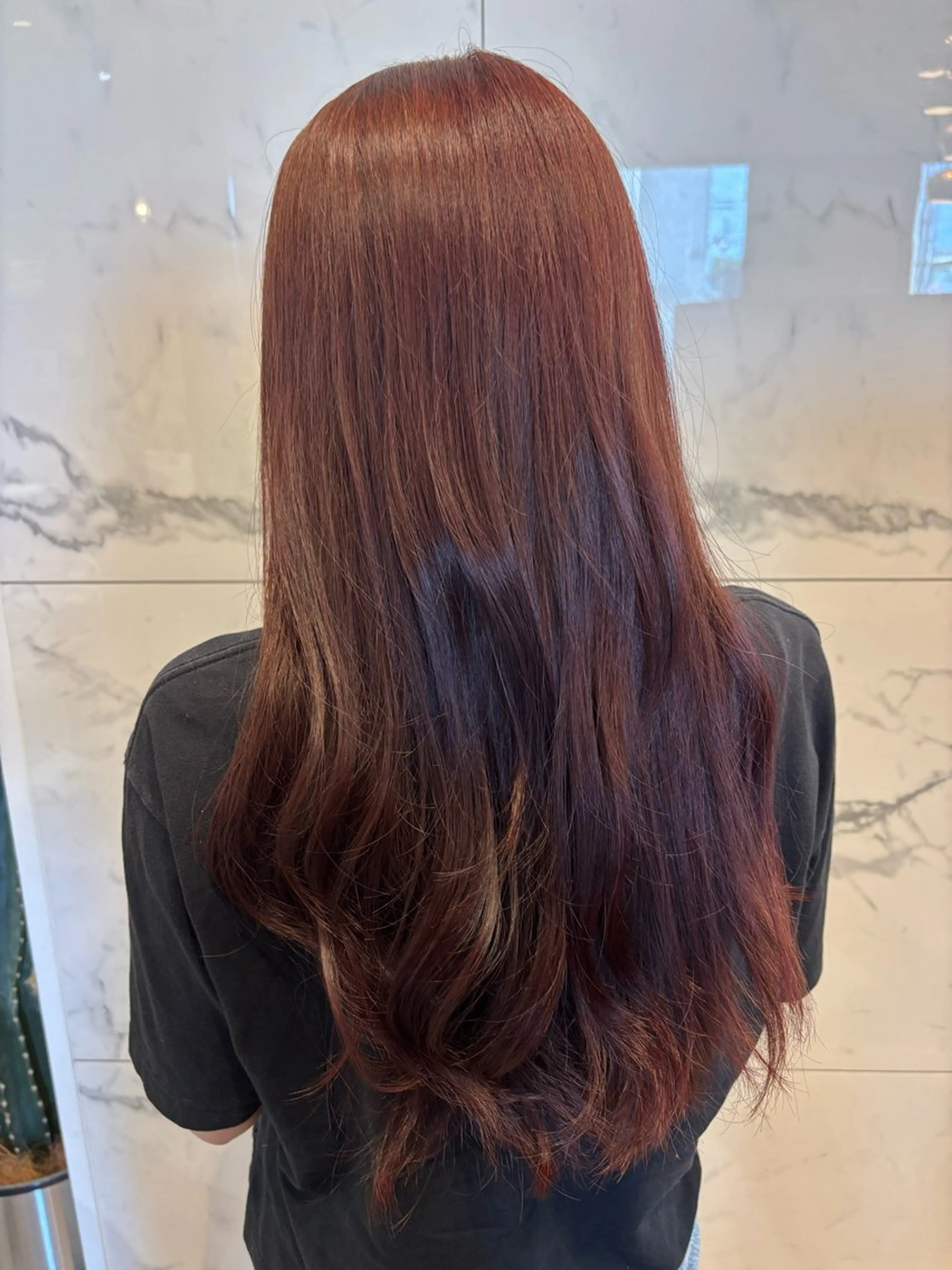 カラー レッドカラー ヘアカラー 木村 綺音のヘアスタイル