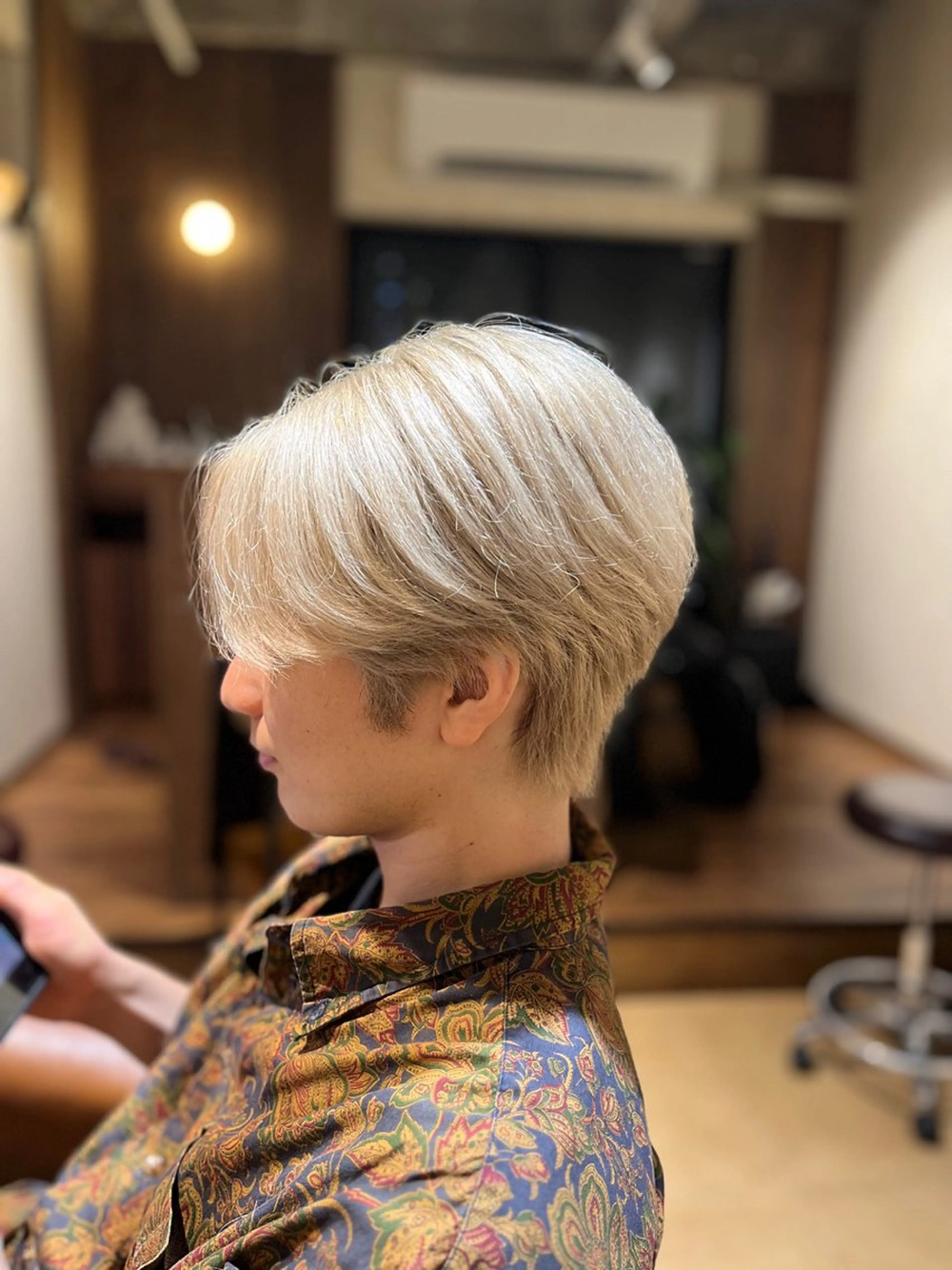 ショート カラー メンズ メンズブリーチ ブリーチ ショートヘア ヘアカラー end roll りんのヘアスタイル