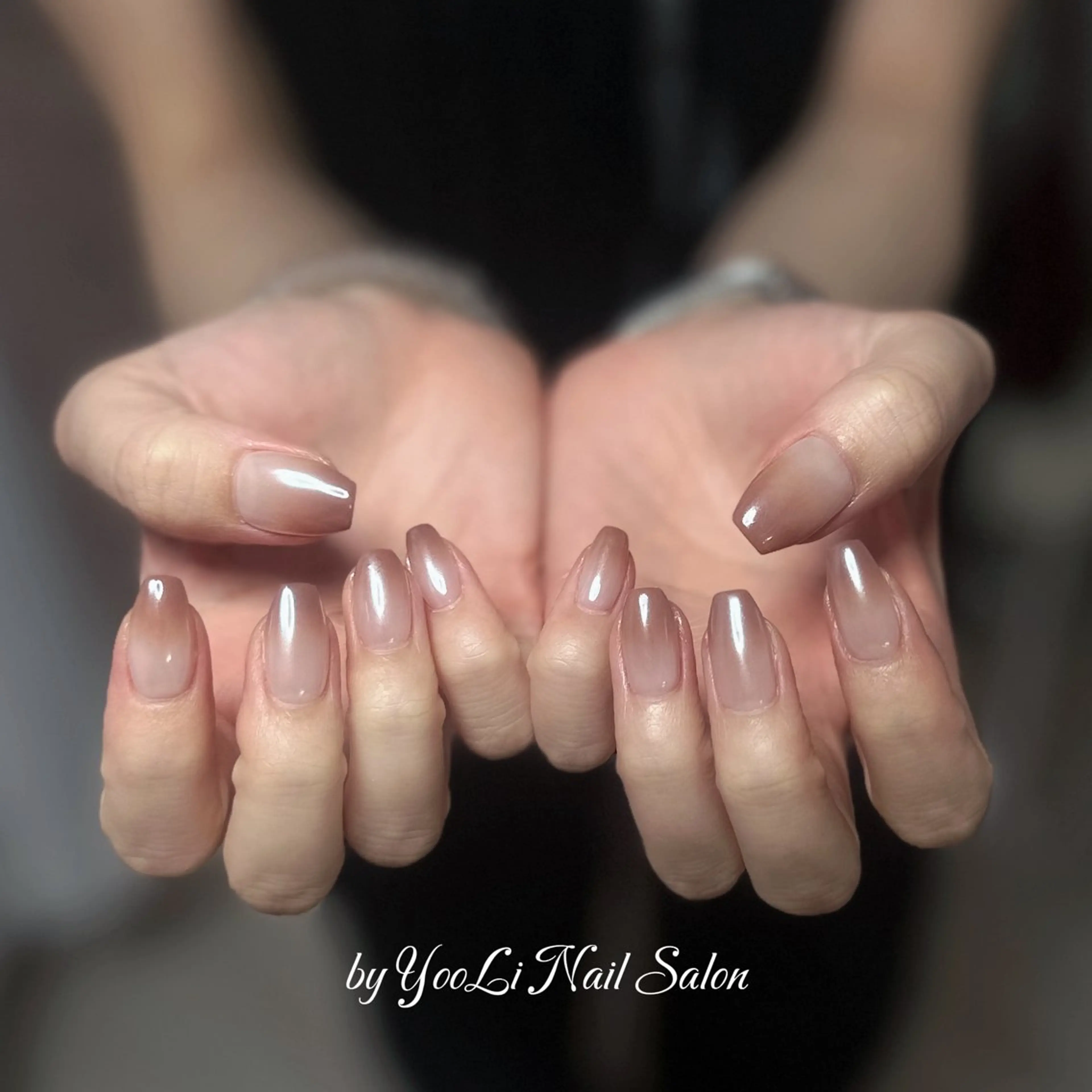ネイル アートネイル オーロラネイル チークネイル フレンチネイル ガラスフレンチ 🎀YooLi Nail salonのネイルデザイン