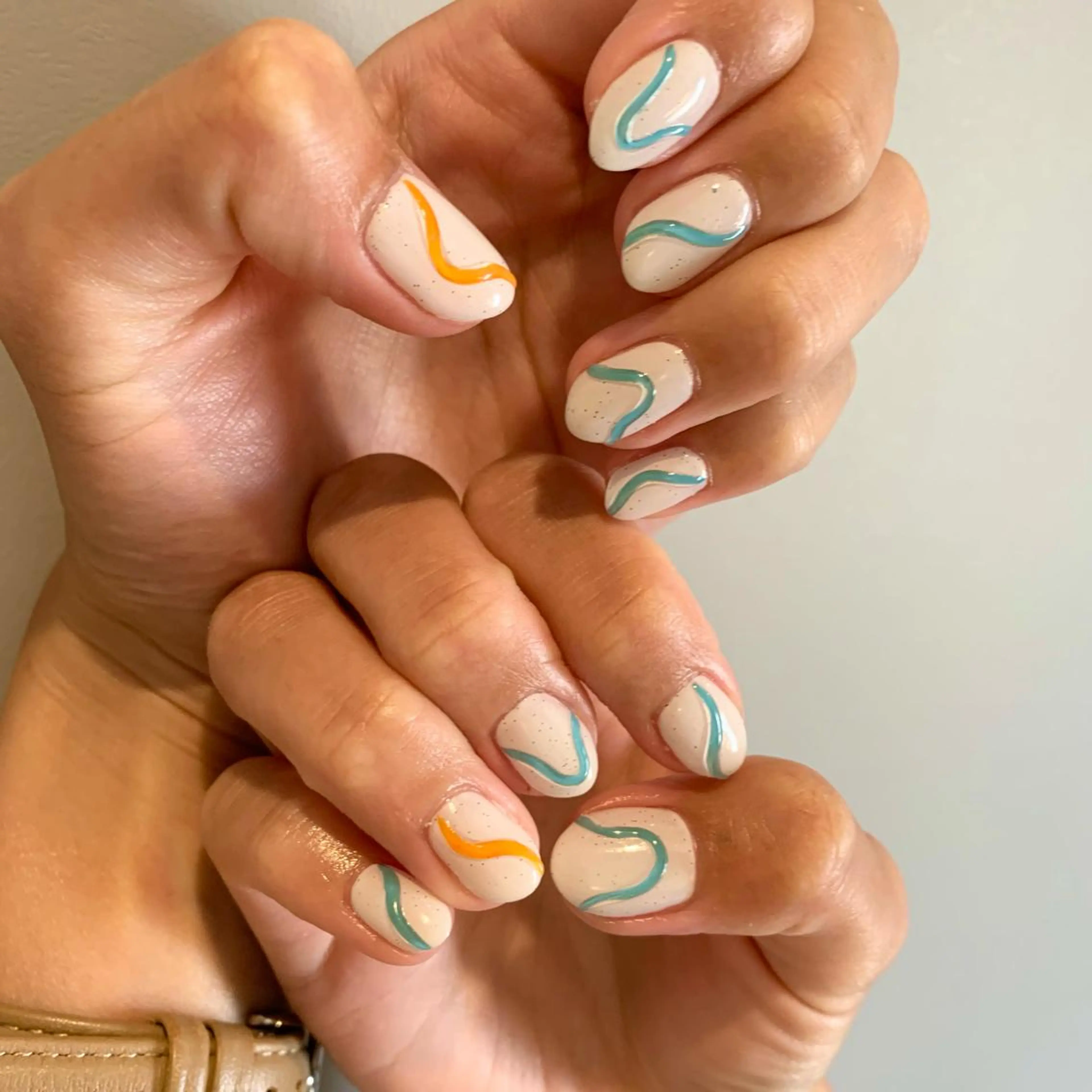 ネイル ハンドネイル ウシク ミユキのネイルデザイン