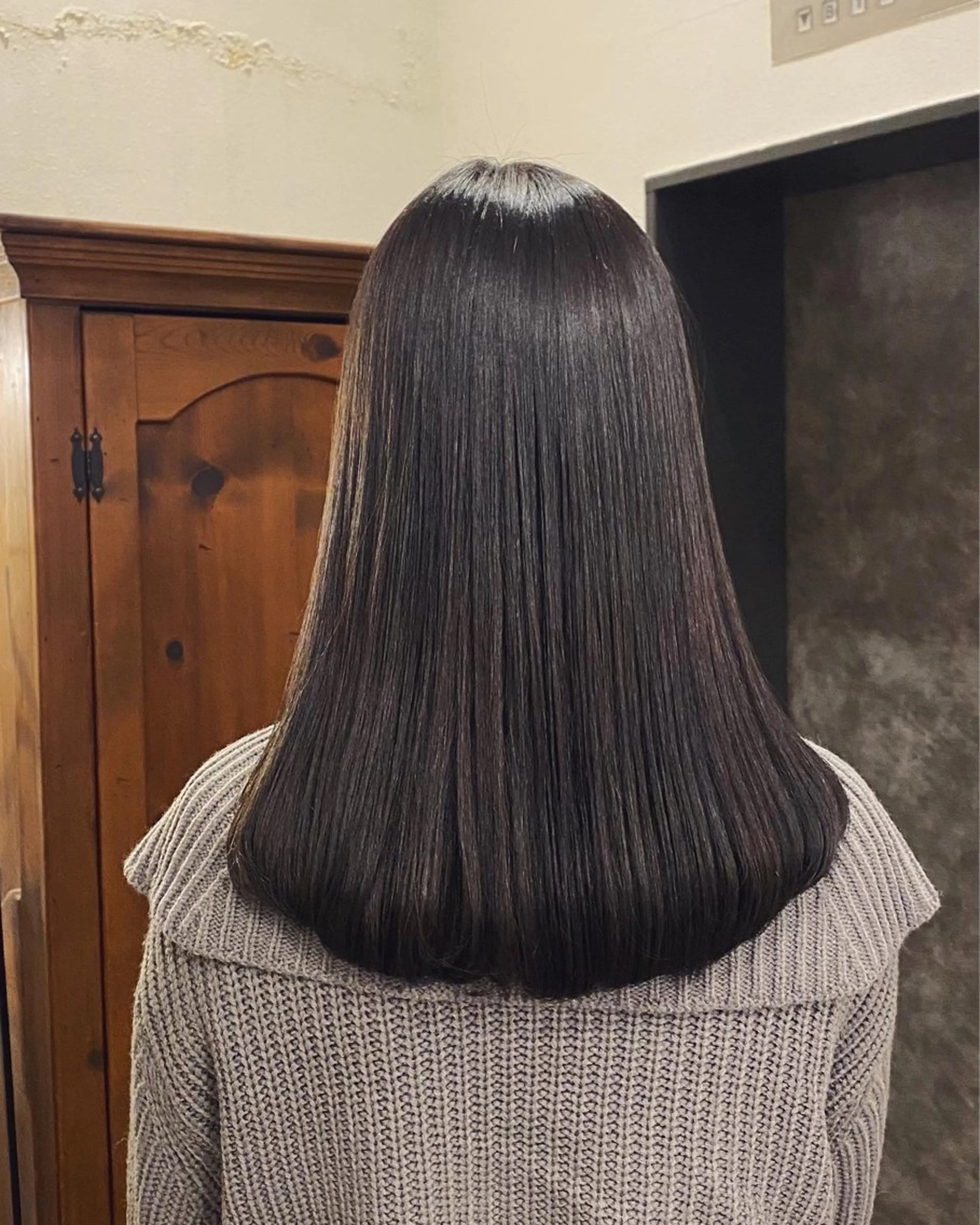 ［🎓人気🎓］【暗髪/地毛風】トーンダウンカラー＋スタイリング✨の写真