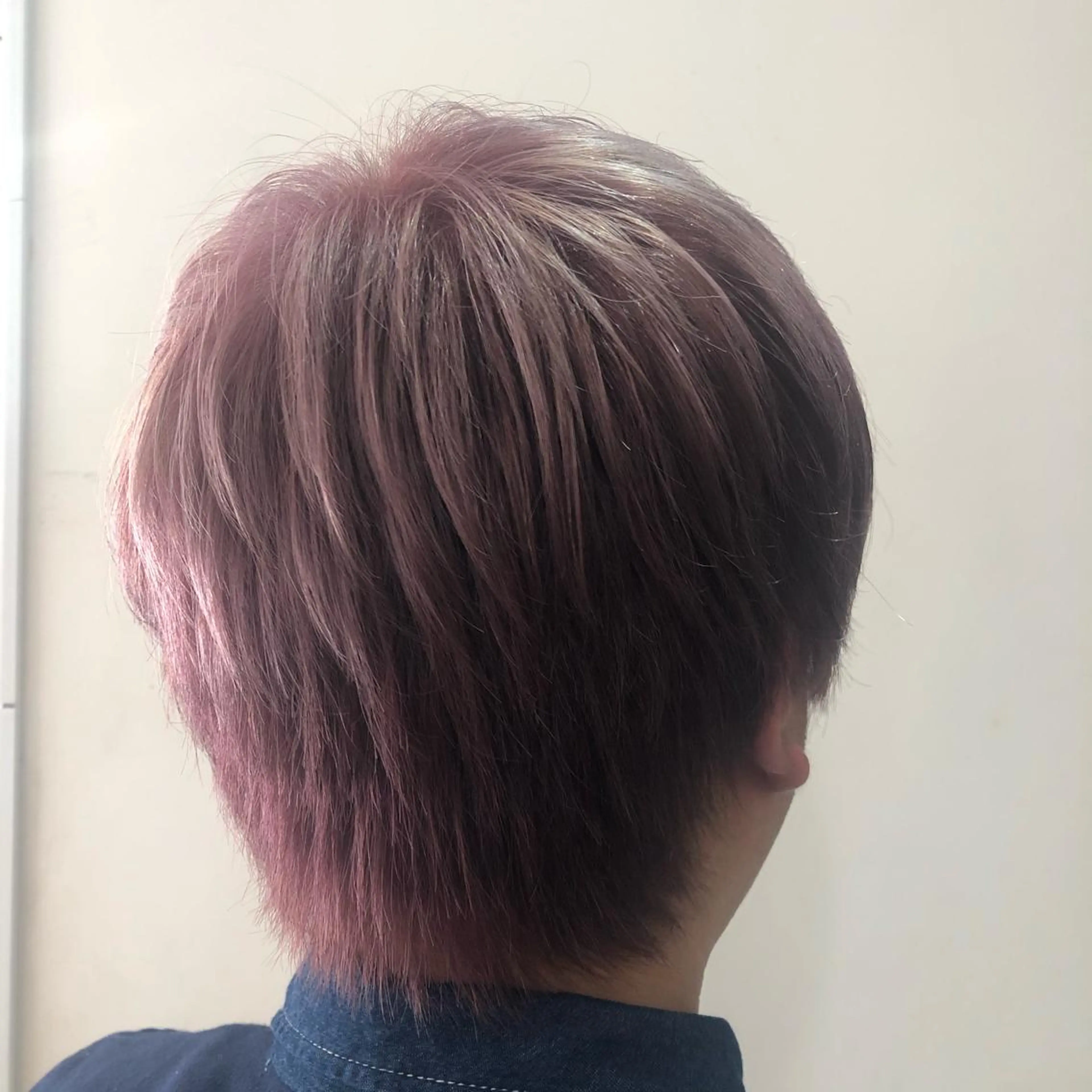 カラー メンズ アッシュ ベージュカラー ピンクカラー ピンクアッシュ 💚 nao💚のヘアスタイル