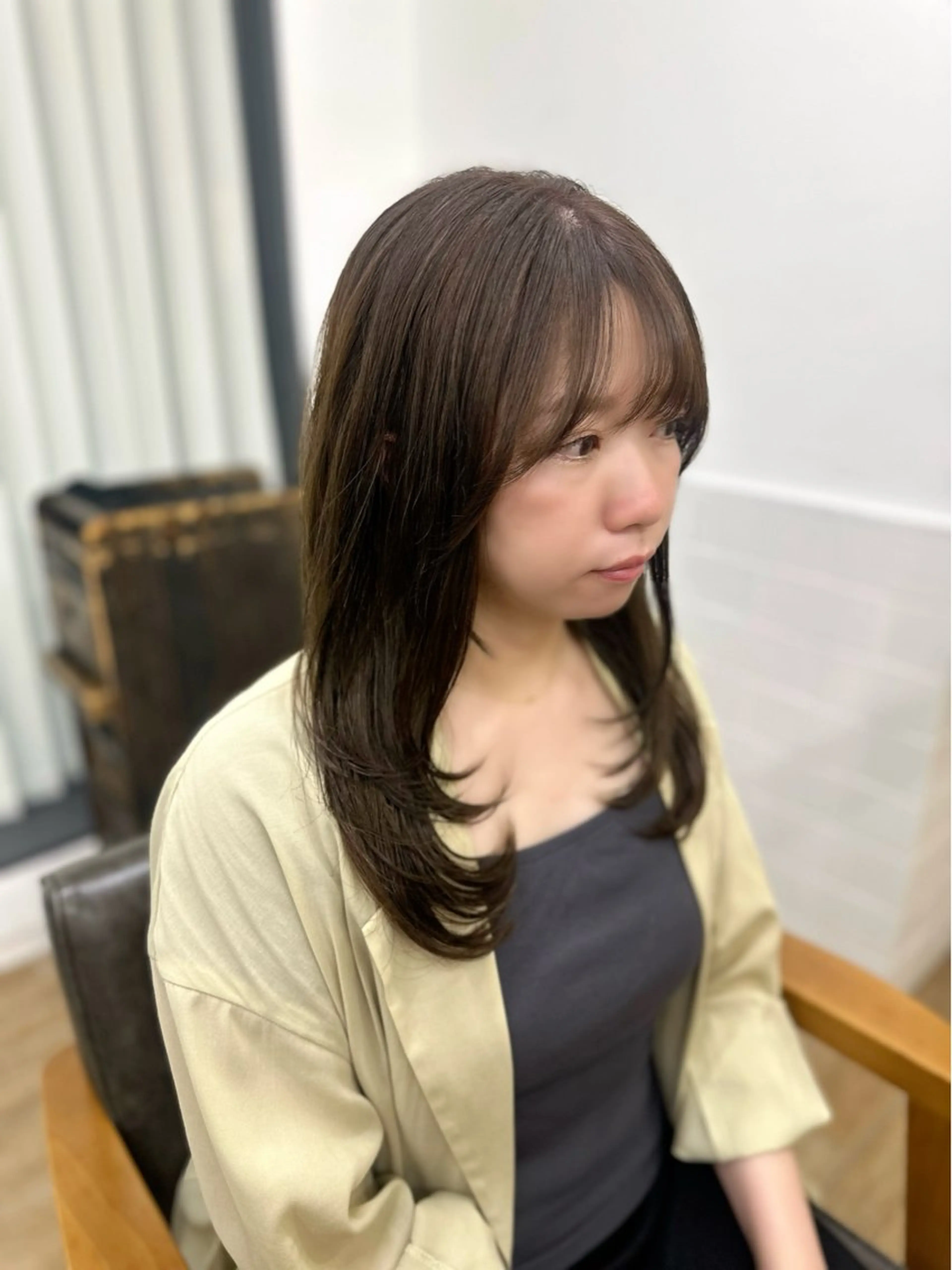 ミディアム カラー パーマ ヘアアレンジ メンズ キッズ レイヤーカット 🌿透け感カラーのヘアスタイル