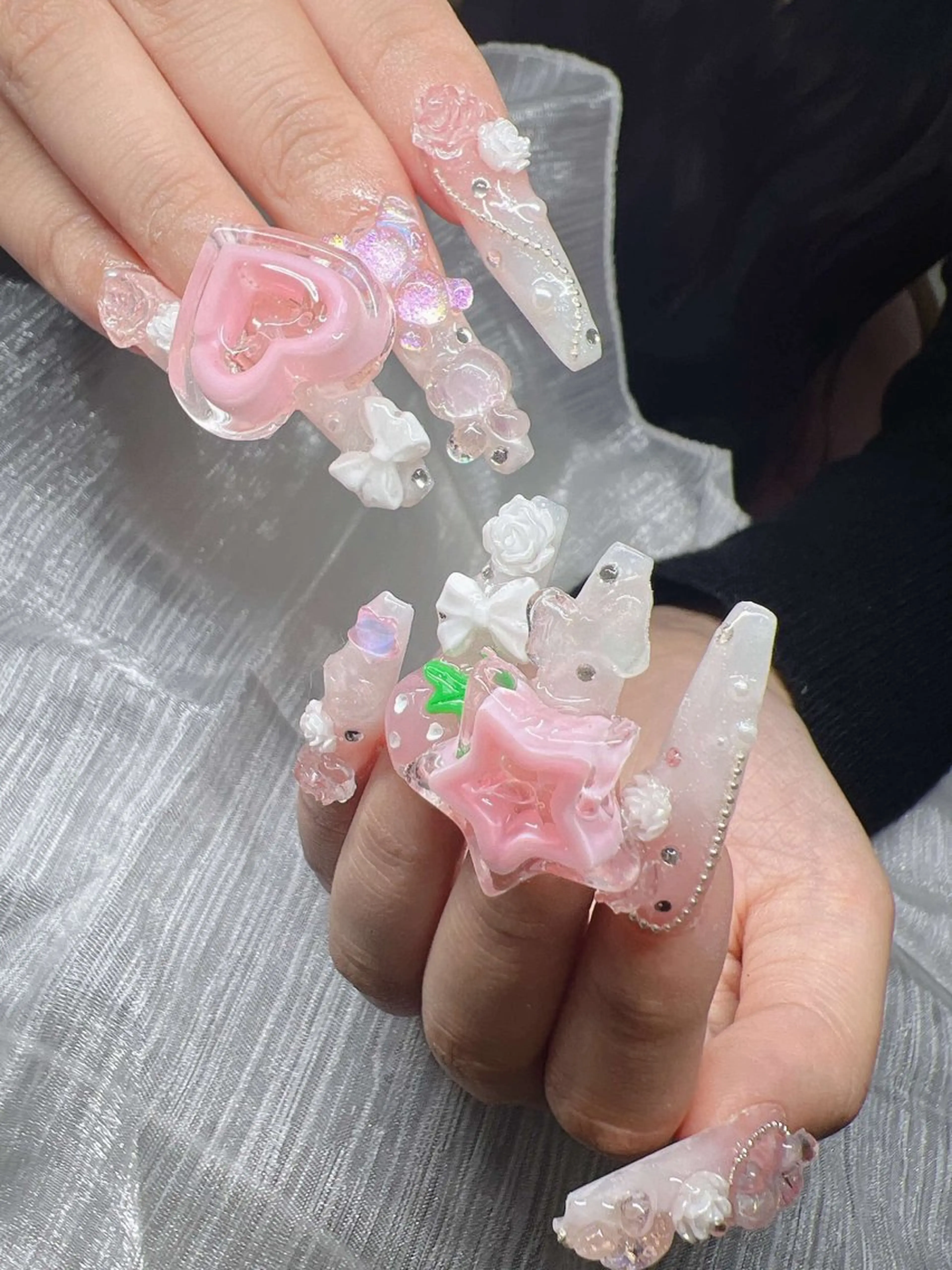 ネイル 長さ出し グラデーション キラキラネイル マグネットネイル ニュアンスネイル ハンドネイル Lee Nails チップ長さだし専門店のネイルデザイン