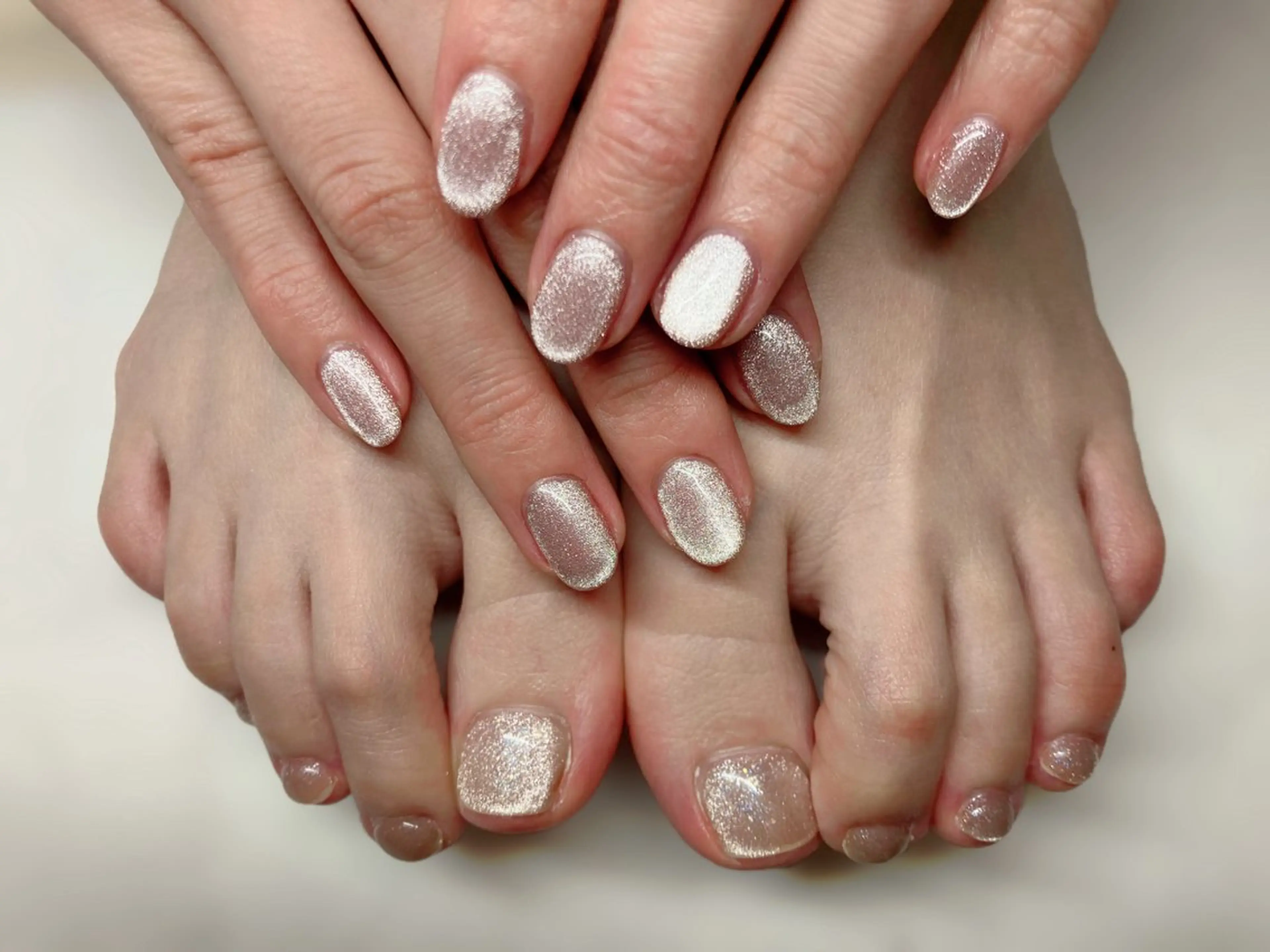 HAND＆FOOT🎀ハンド＋フットセット✨ミラー/フラッシュ/マグネット＋ハンドケア/フットバス付き🧸の写真