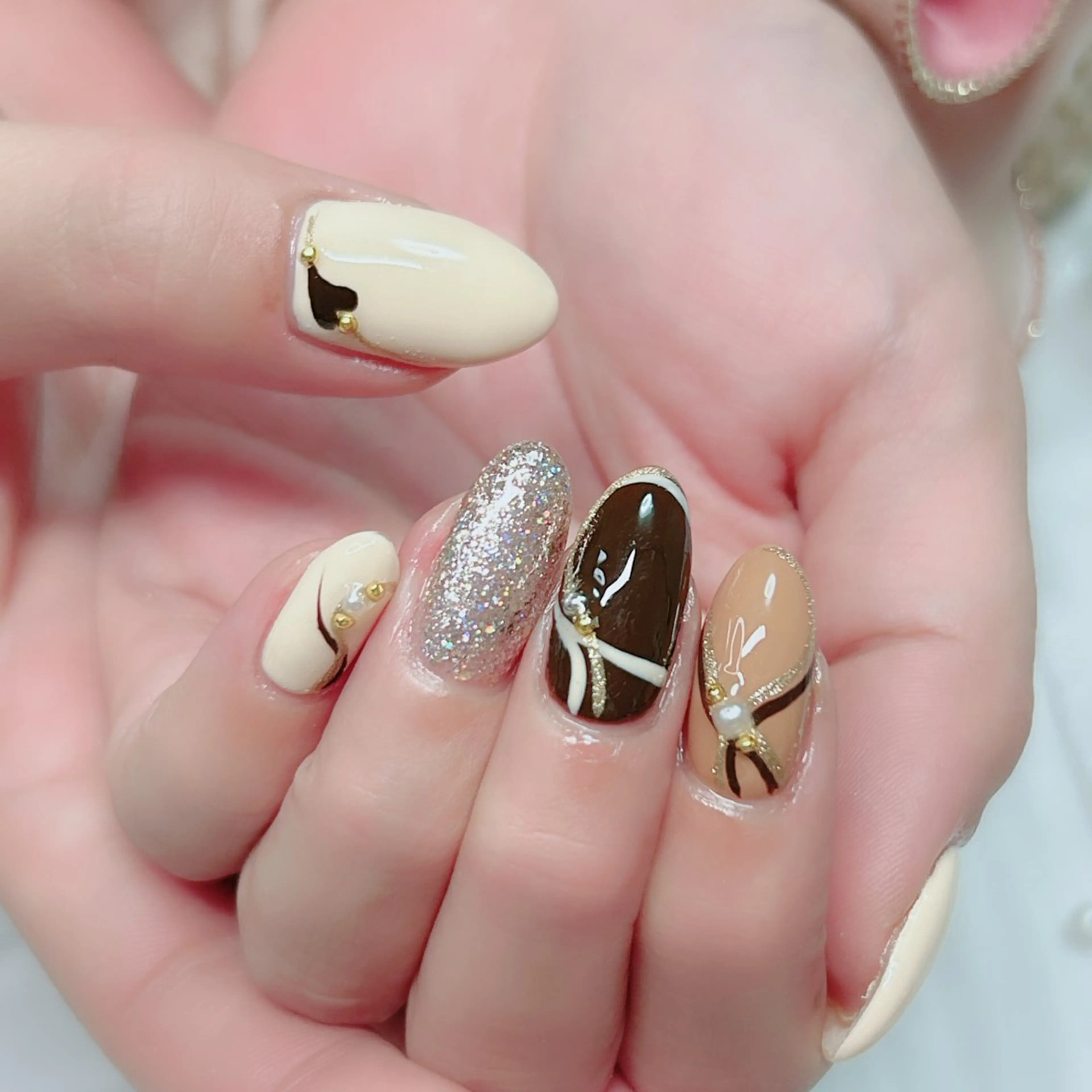 ネイル オーロラネイル ミラーネイル オフィスネイル ワンカラーネイル シンプルネイル ハンドネイル Cute Tips nailのネイルデザイン
