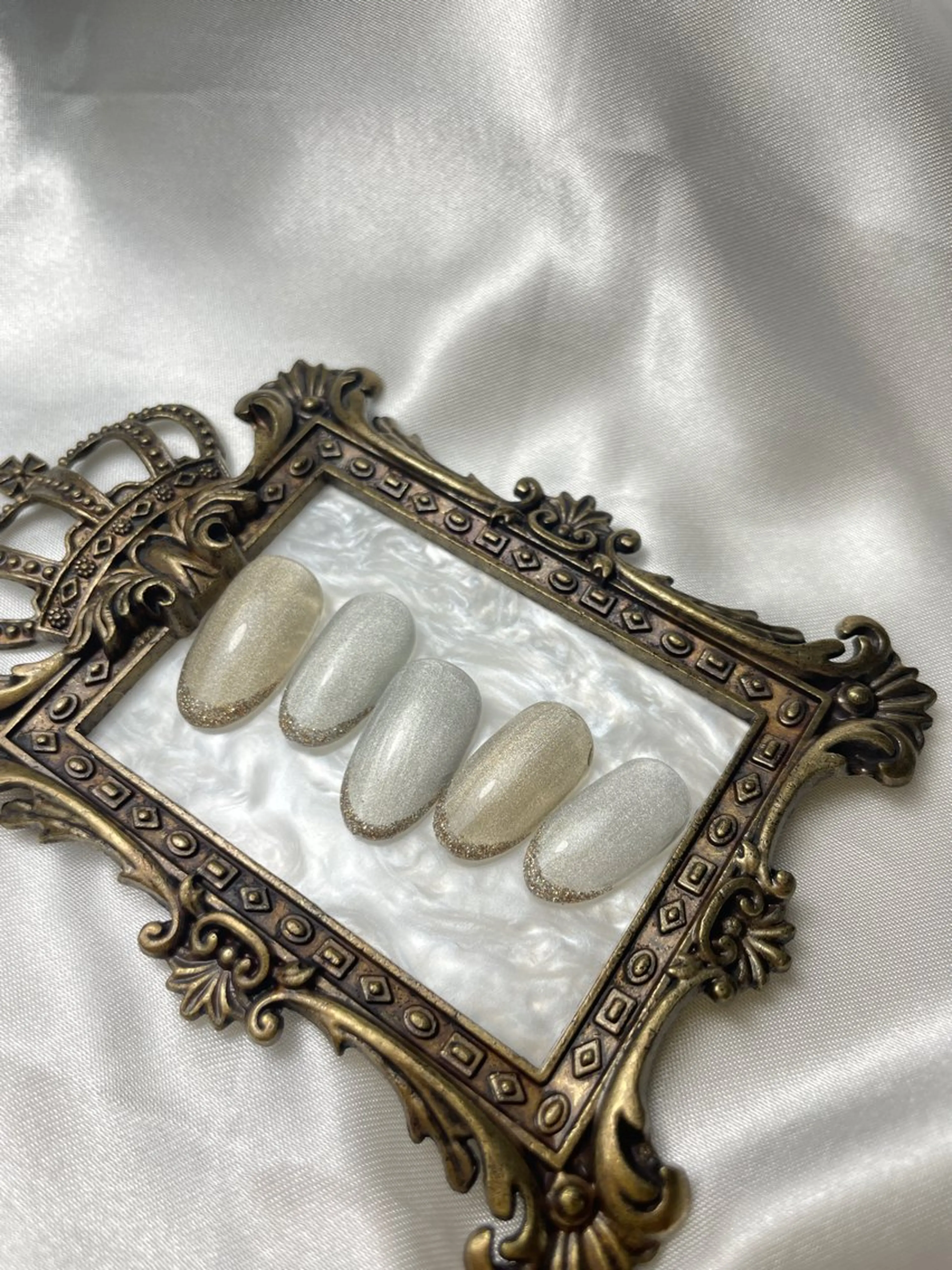 ネイル フラッシュネイル フレンチネイル キラキラネイル マグネットネイル ニュアンスネイル ハンドネイル Mnail _KKのネイルデザイン