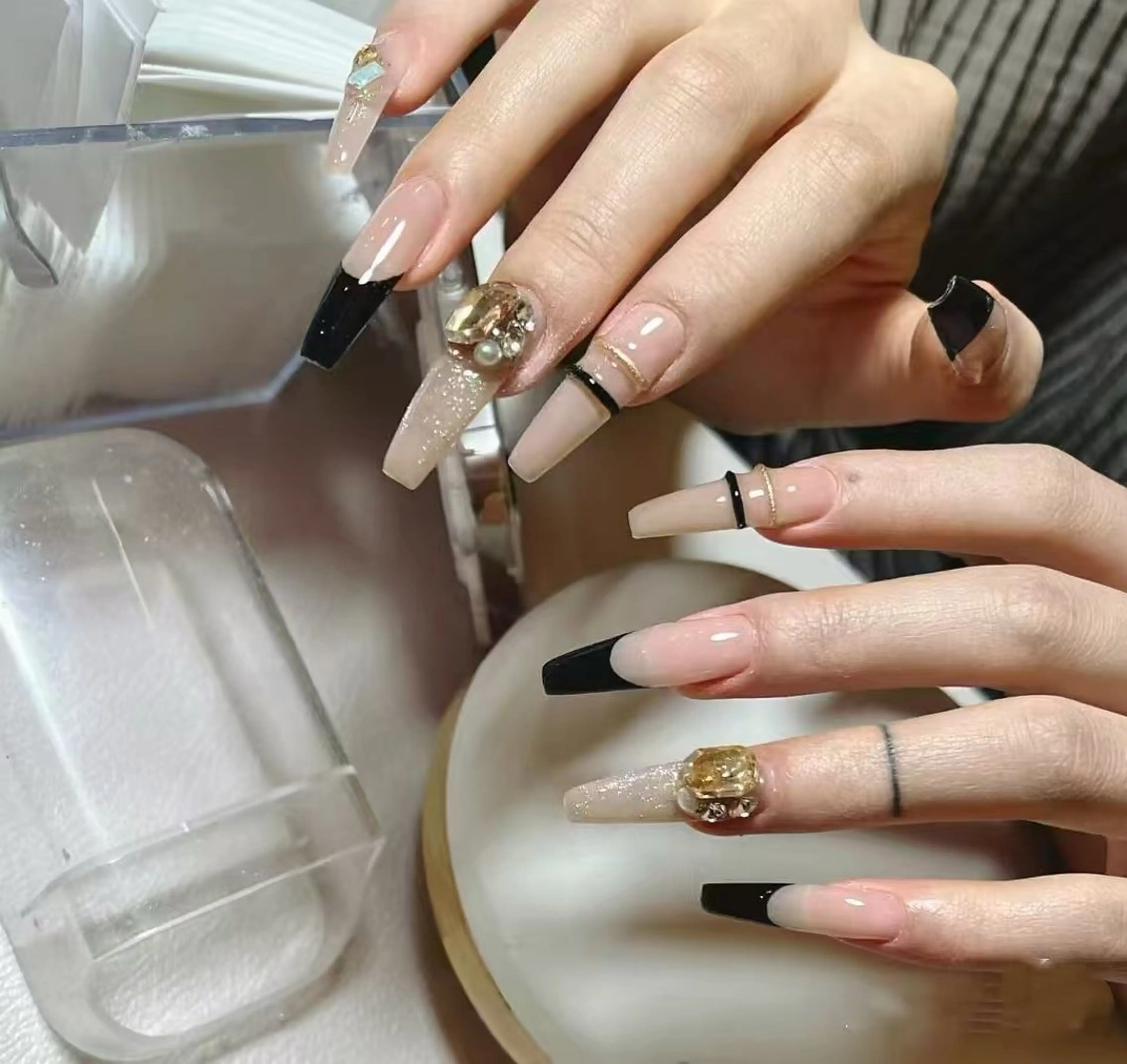 ネイル フラワーネイル フレンチネイル ジェルネイル ガラスフレンチ ハート ハンドネイル BabyYouMi nailのネイルデザイン