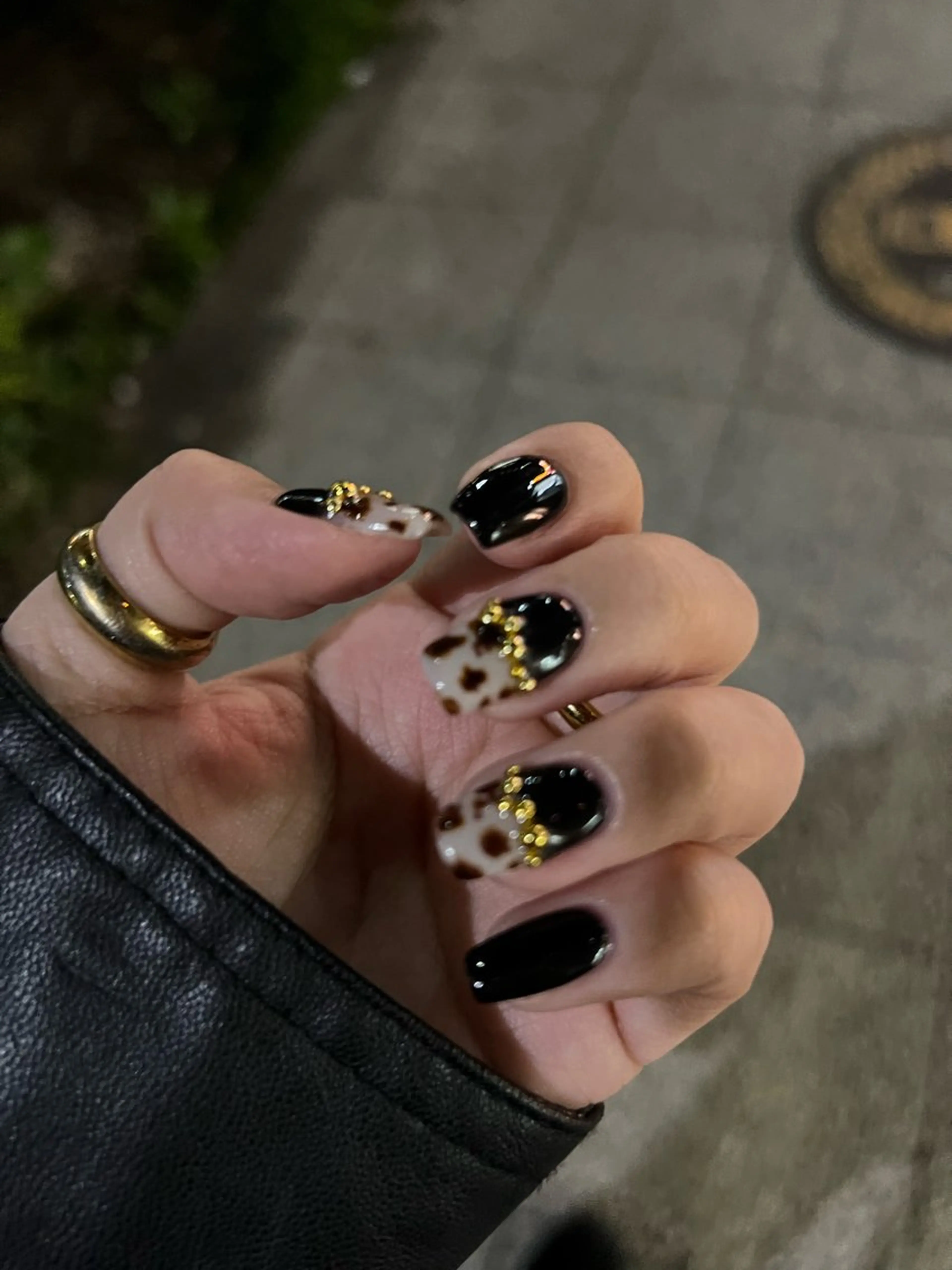 ネイル アニマル柄 ジェルネイル マグネットネイル ニュアンスネイル パラジェル ハンドネイル ハンドケア Bana_ Nailのネイルデザイン