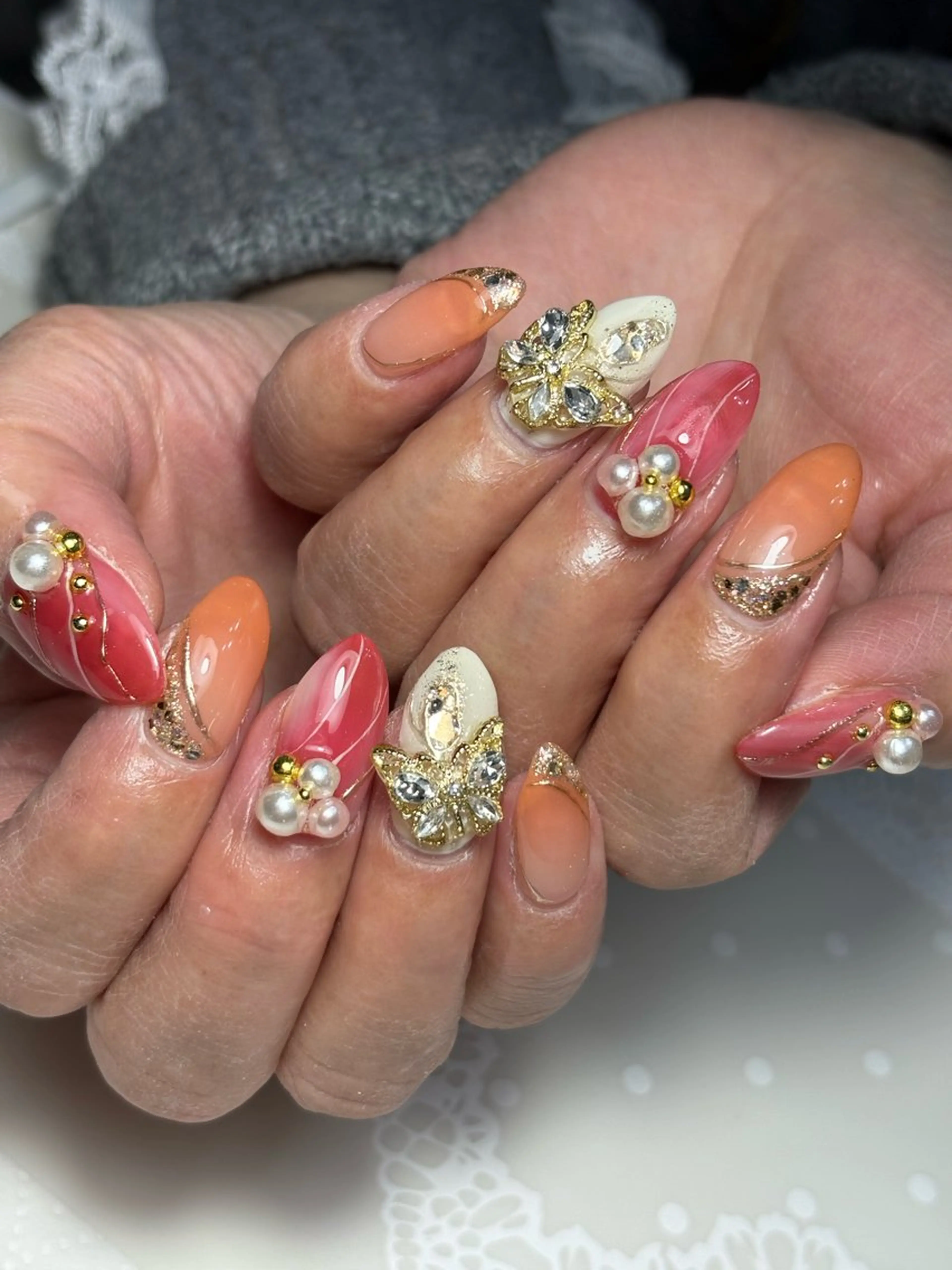 ネイル ハンドネイル フットネイル ✴︎ Delightのネイルデザイン