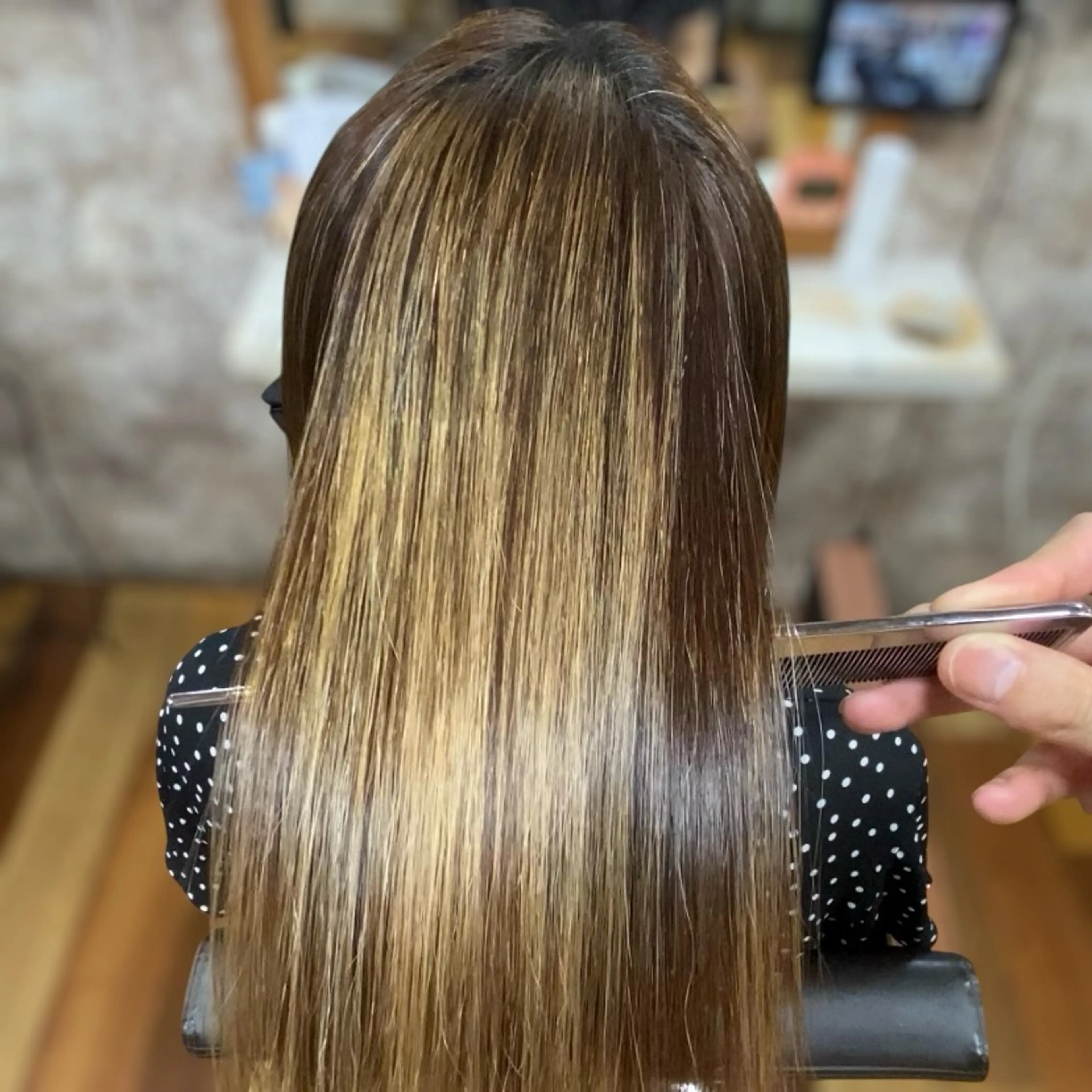 ミディアム YELLOW CORN 金沢文庫所属・【金沢文庫4分】髪質 改善/縮毛矯正アラタのヘアスタイル