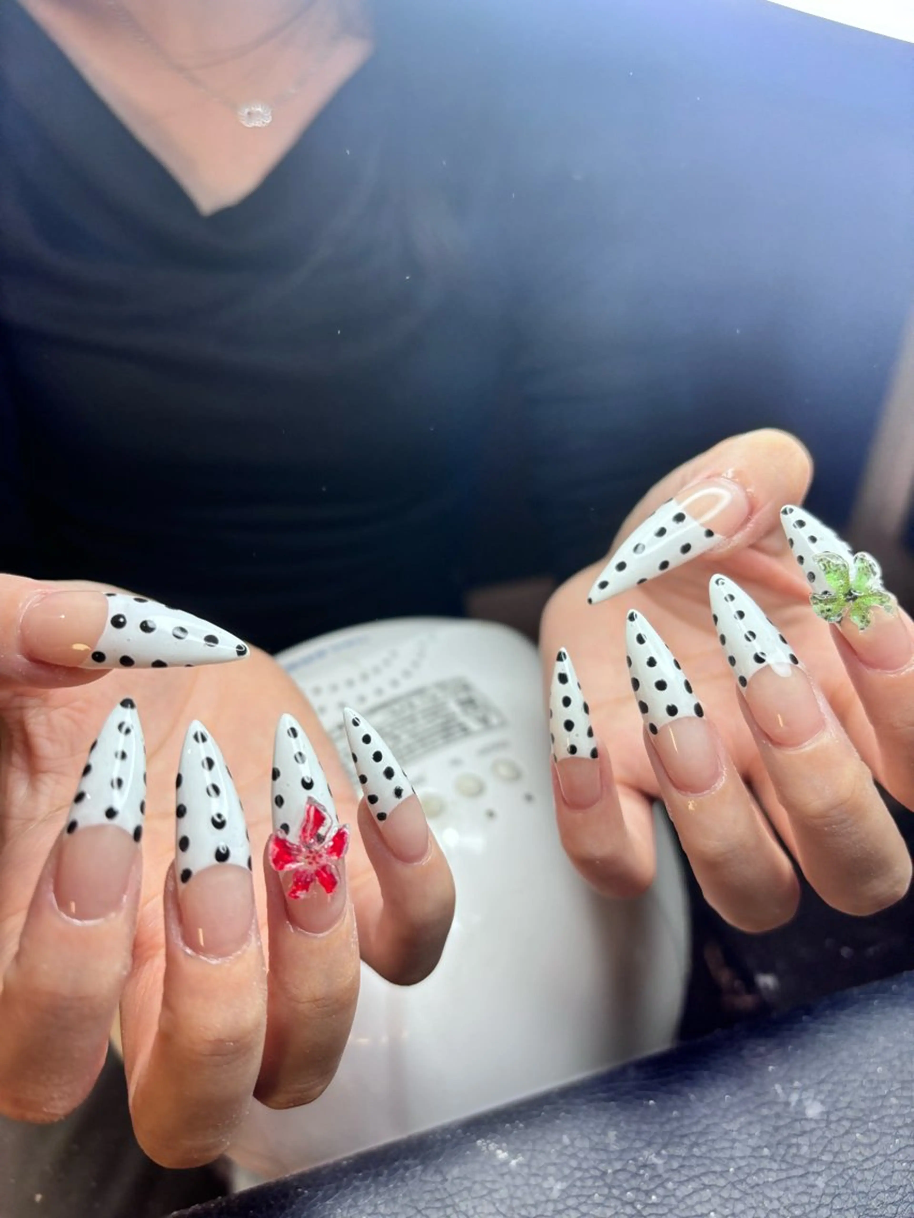 ネイル ハンドネイル 海外ネイル u4me🦄💜のネイルデザイン