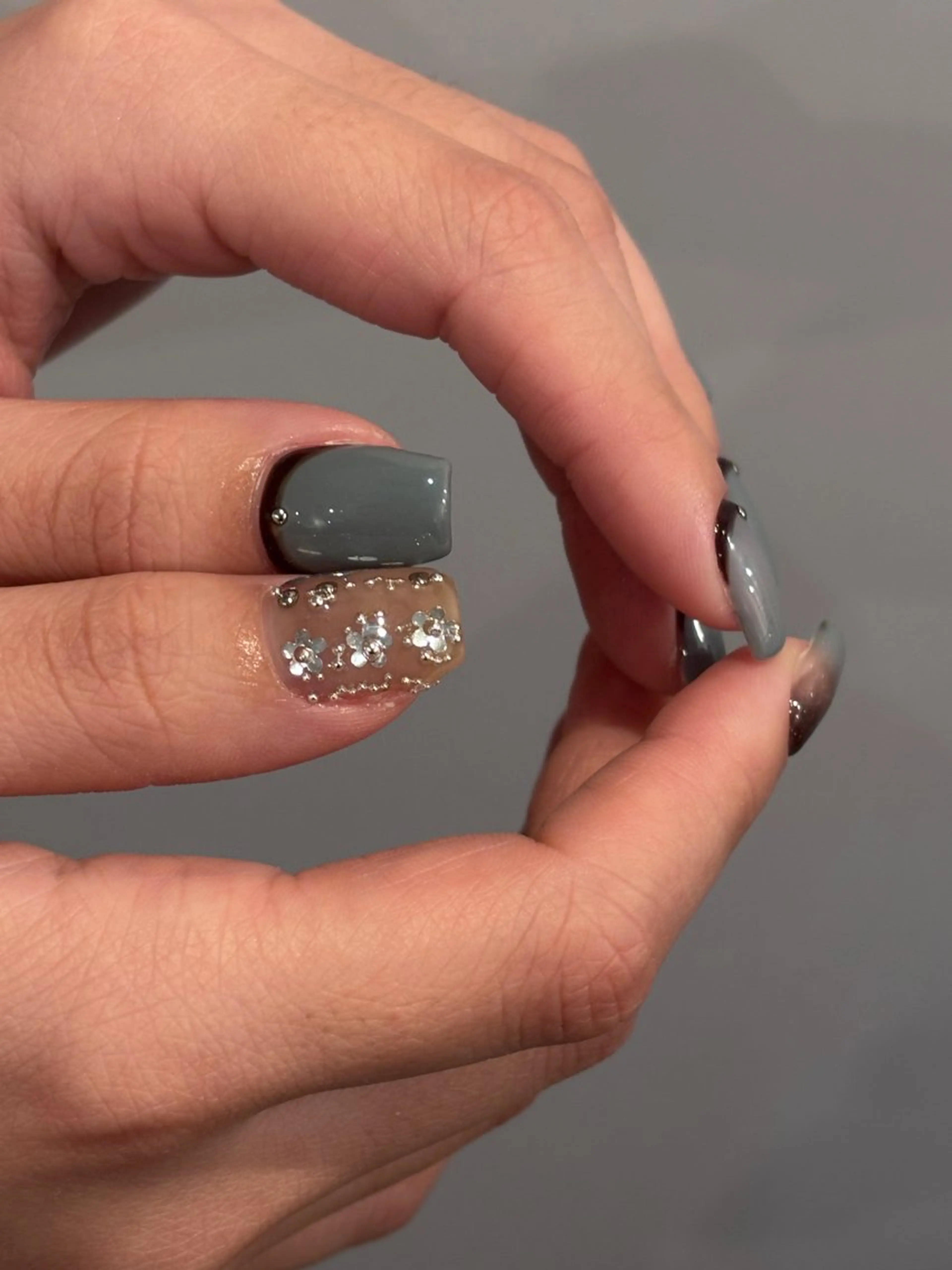 ミディアム Siita Yukiのネイルデザイン