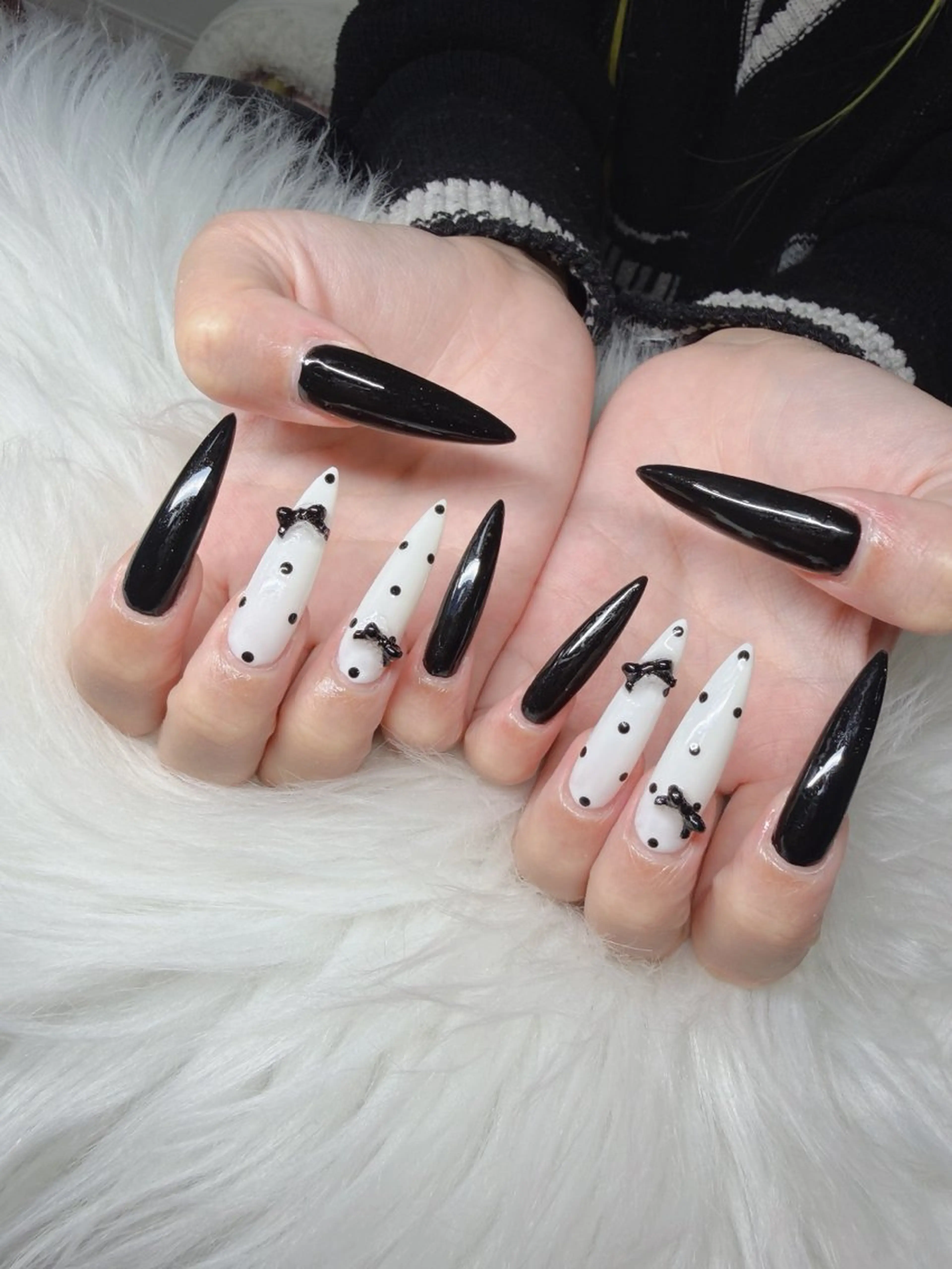 ネイル 長さ出し グラデーション 卒業式 キラキラネイル マグネットネイル Lee Nailsのネイルデザイン