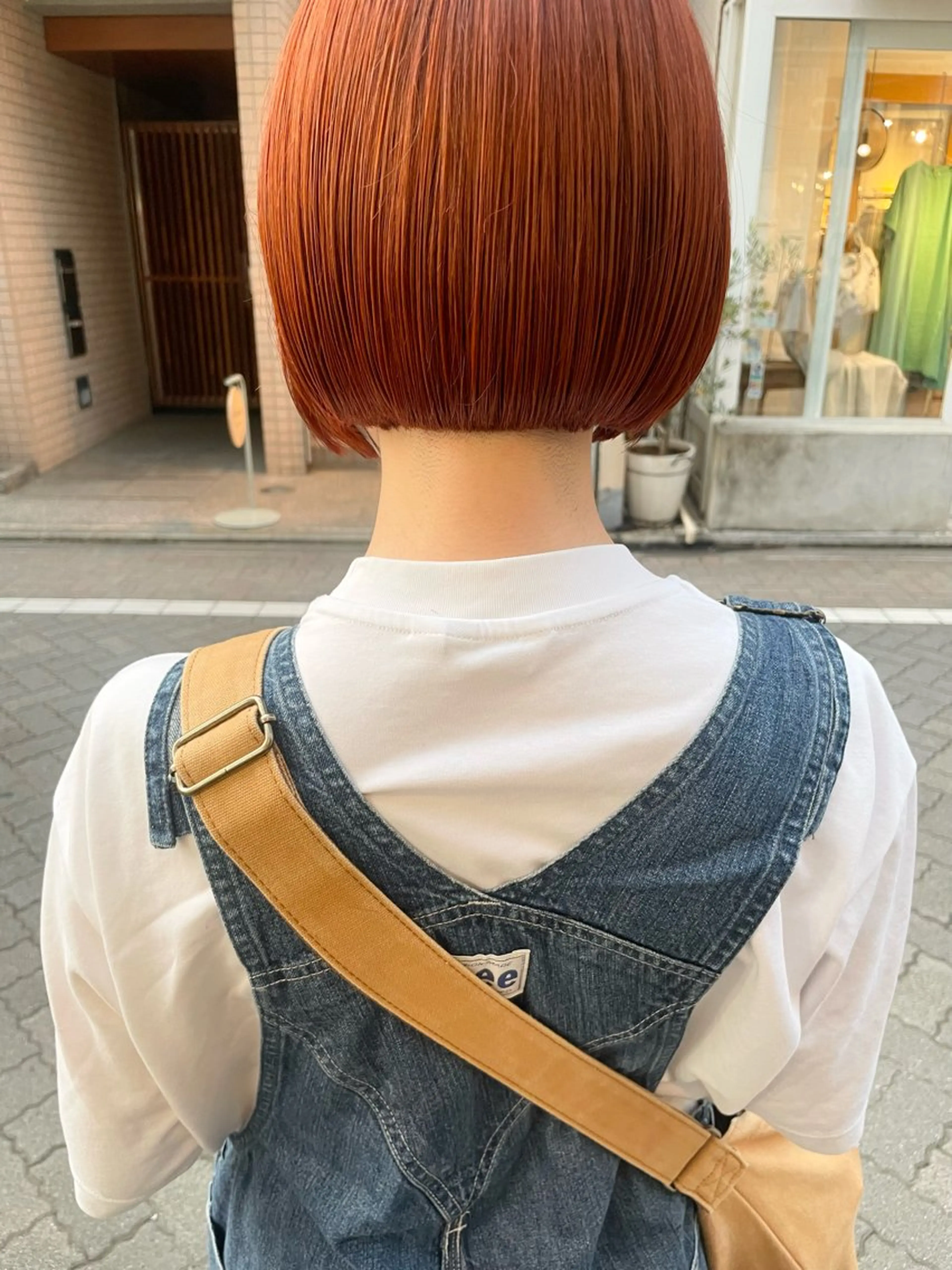 ショート カラー 小原 慧美のヘアスタイル