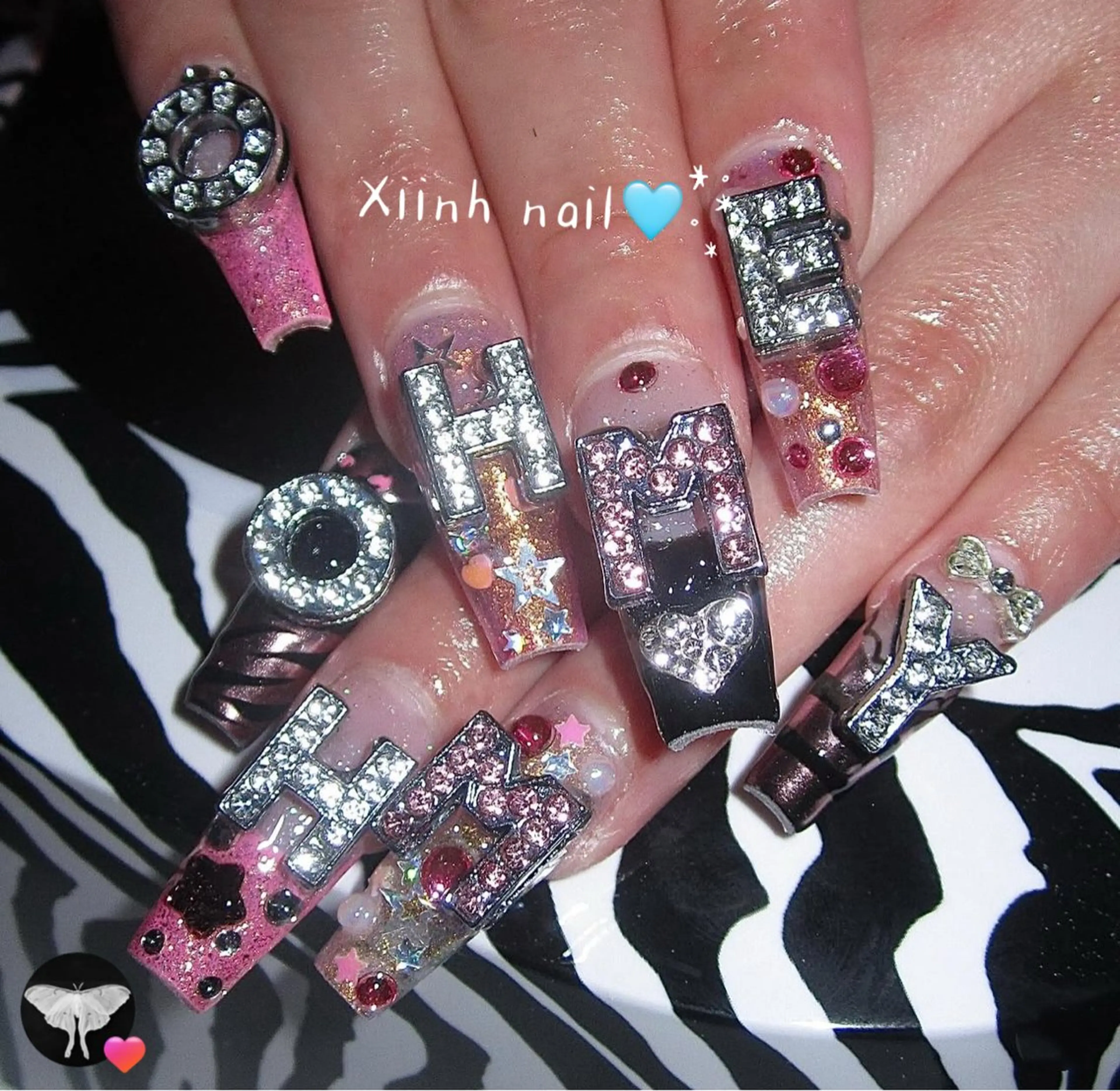 ネイル ブラウン チークネイル 桜ネイル 長さ出し フットネイル ハンドネイル XIINH NAIL SALONのネイルデザイン