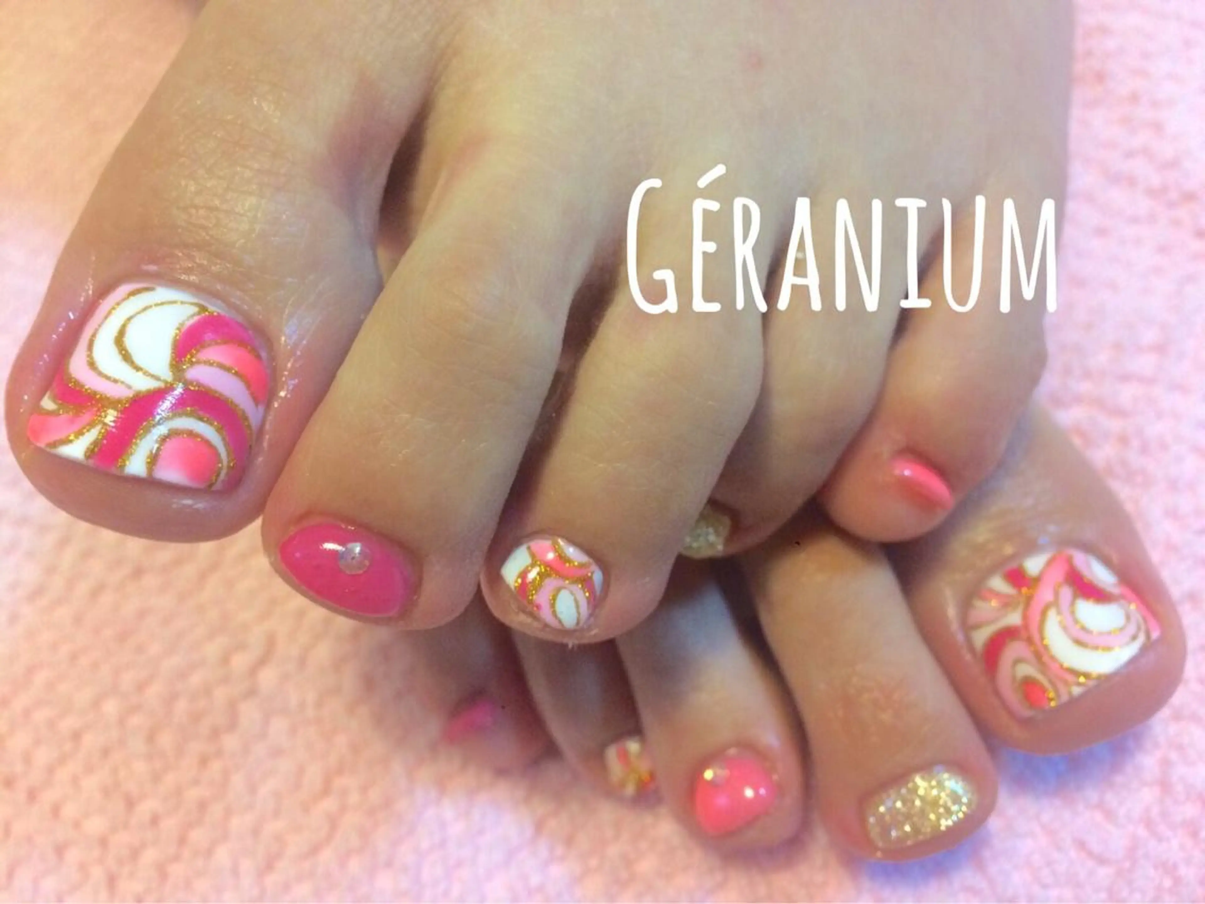 ネイル フットネイル GéRanium Harukaのネイルデザイン