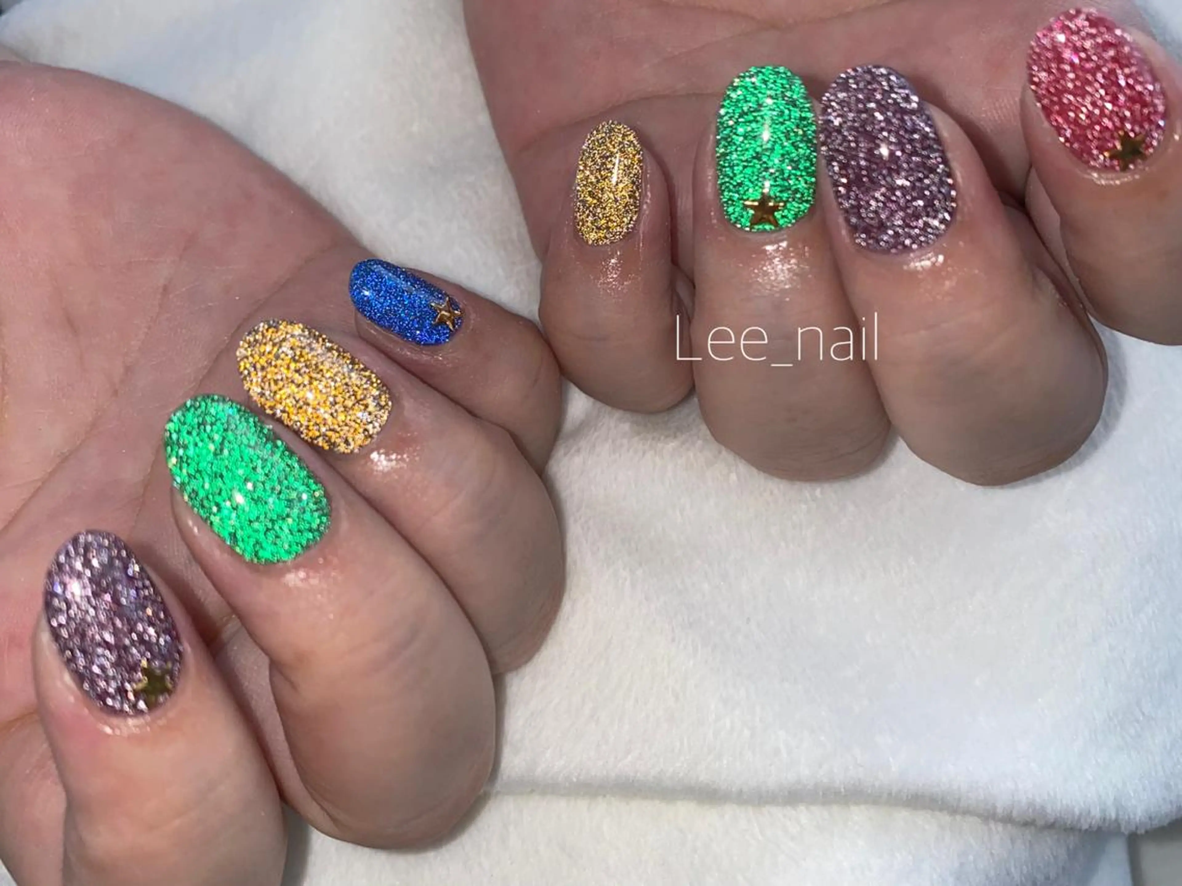 ネイル フラッシュネイル 冬ネイル クリスマス ハンドネイル Lee_ nailのネイルデザイン