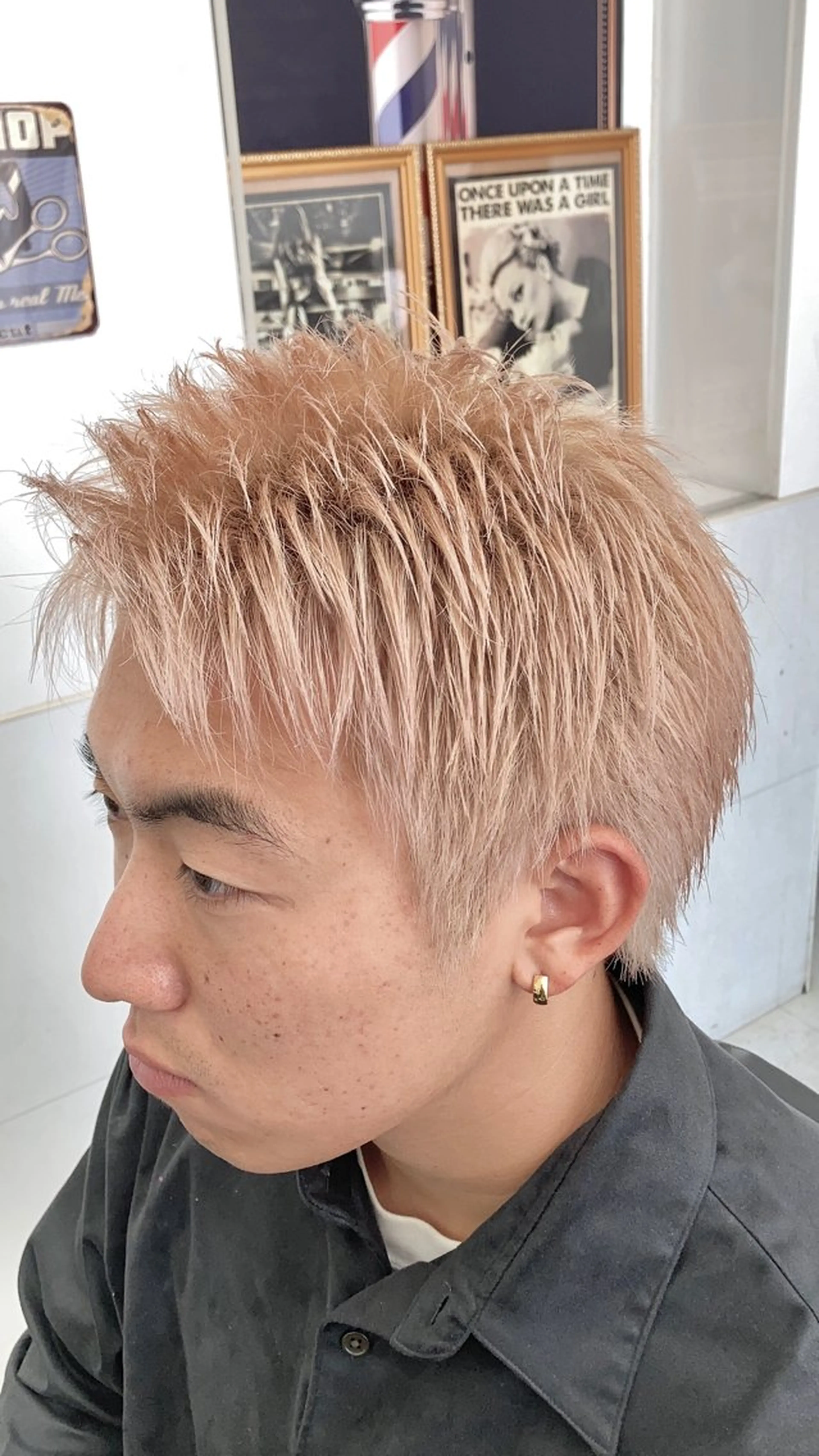 カラー メンズ メンズブリーチ ブリーチ カット ヘアカラー カラー職人 🍎IKUMI🍎のヘアスタイル