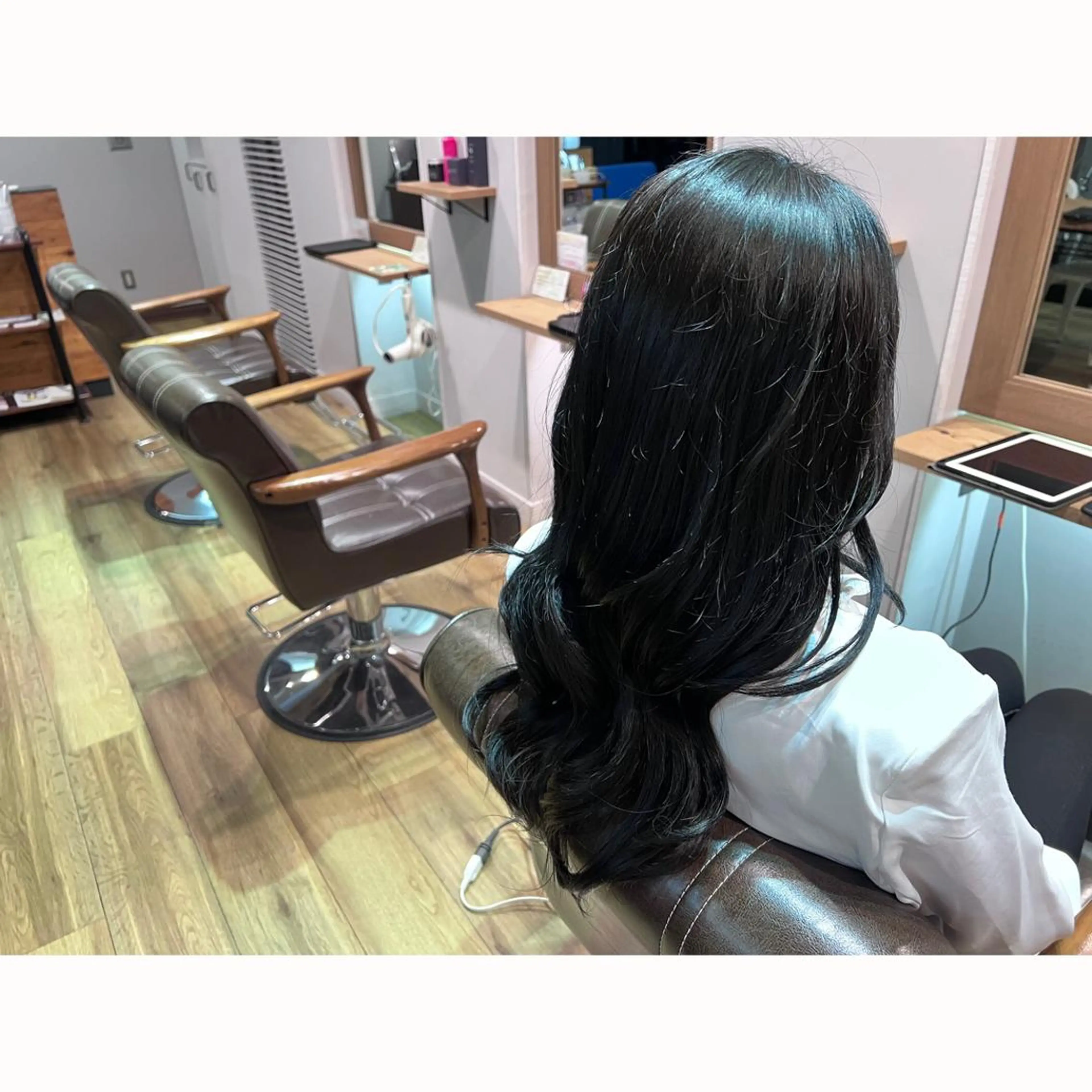 ロング カラー ヘアカラー トリートメント ツキダテ ユイのヘアスタイル