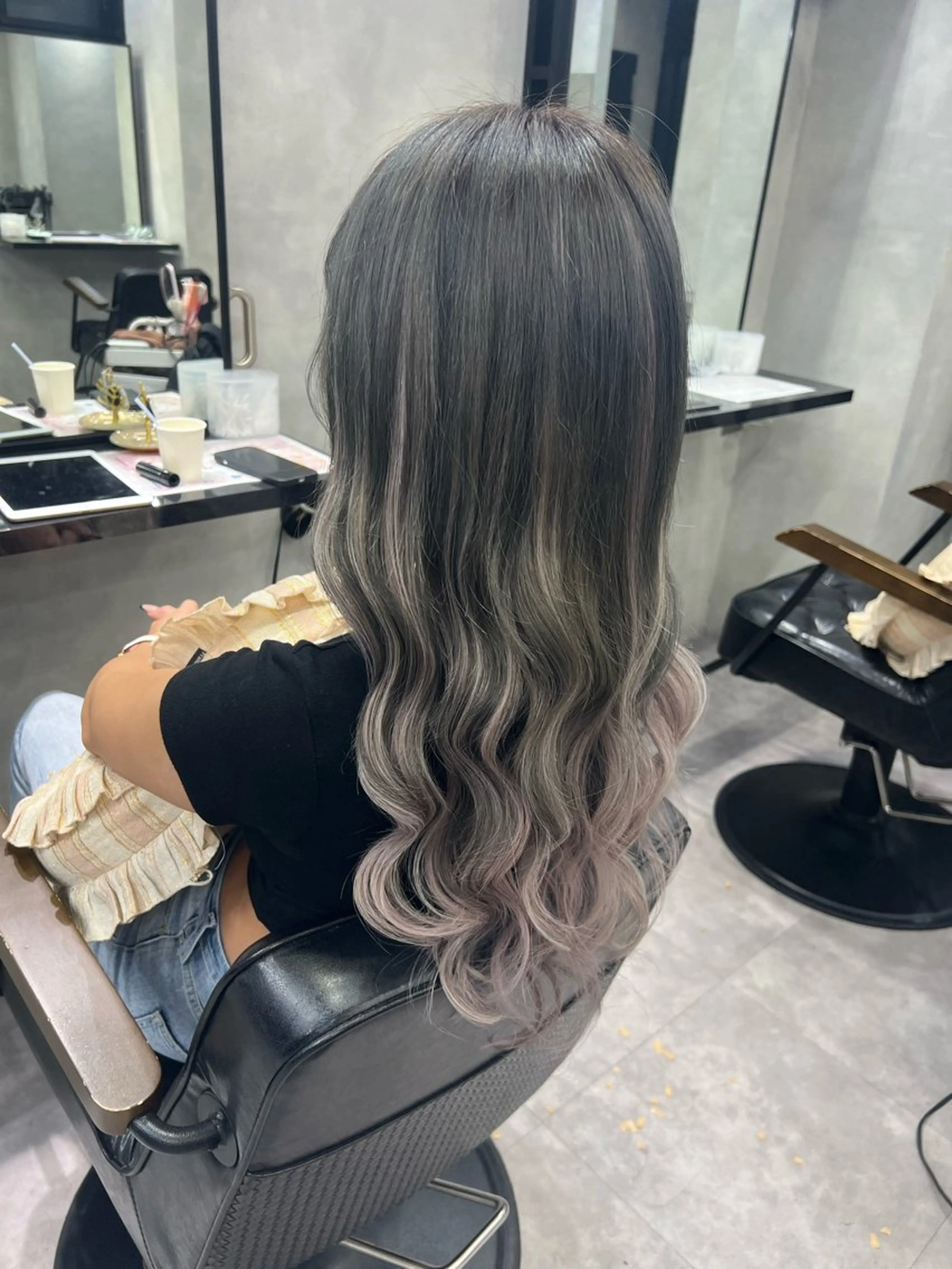 ロング カラー ヘアアレンジ シールエクステ アッシュ バレイヤージュ ベージュカラー 黒髪 カット ヘアカラー エクステ ar+ ❤︎ maiのヘアスタイル