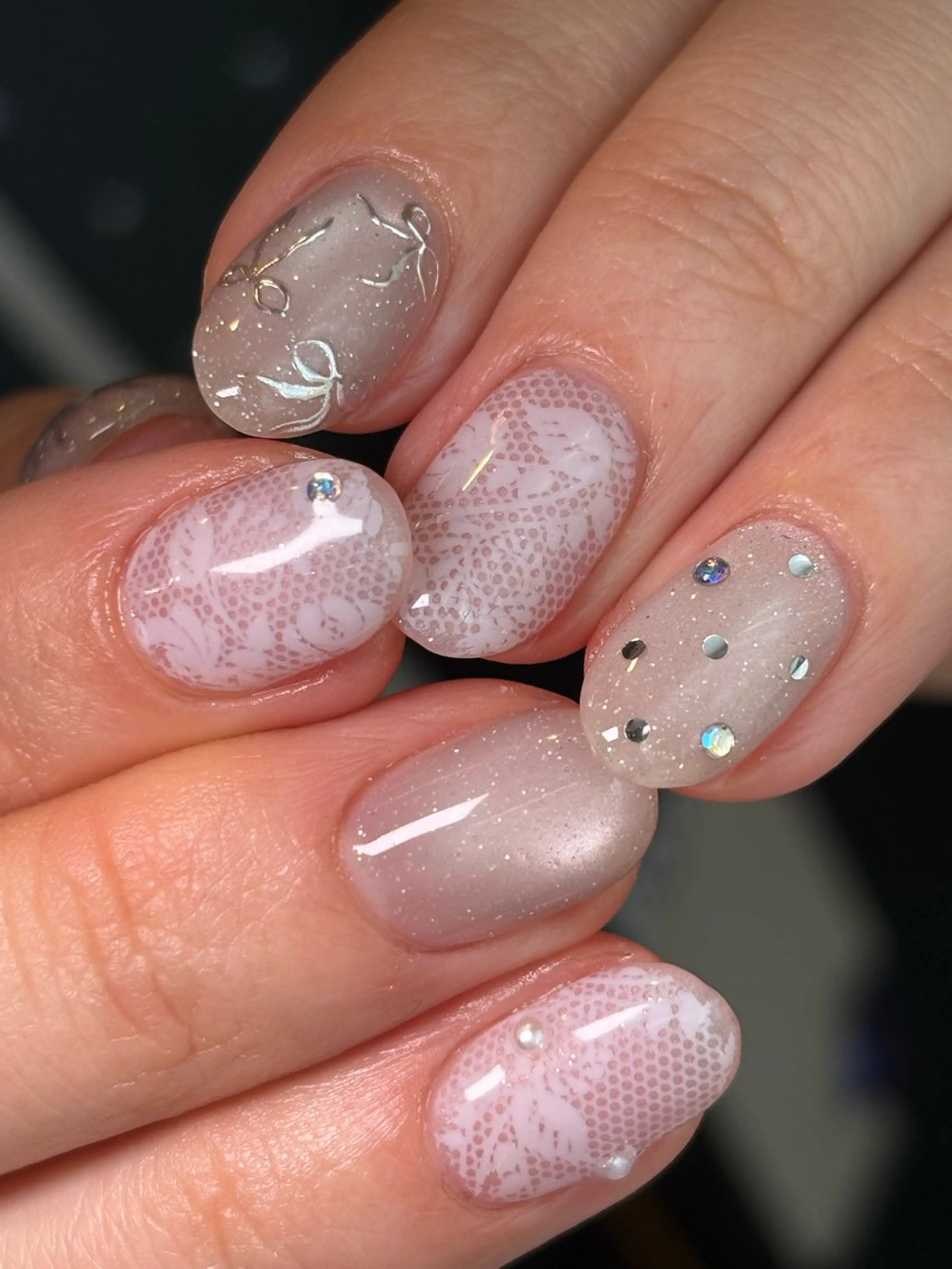 ネイル レース ハンドネイル .8 HAREのネイルデザイン