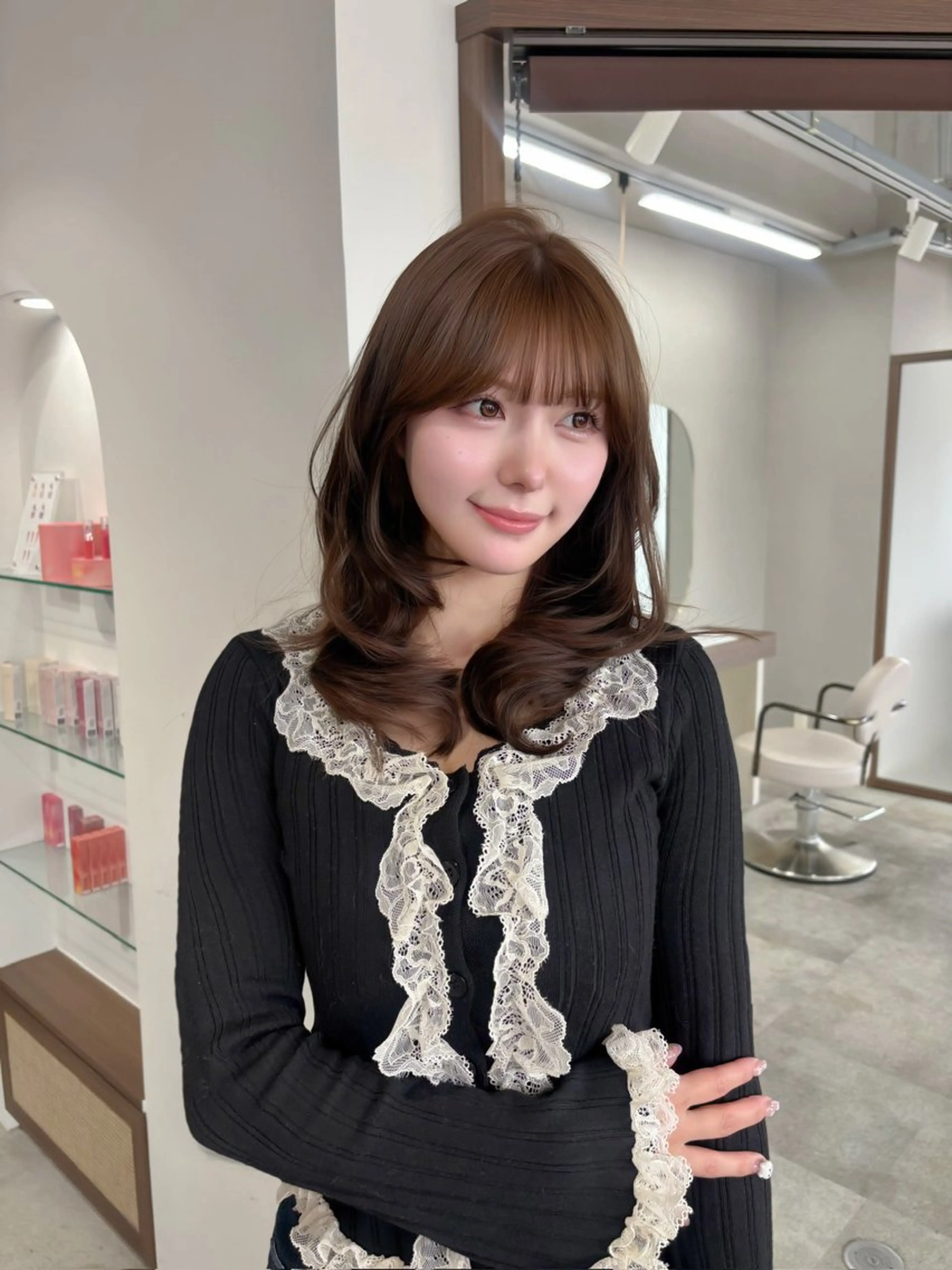 ミディアム カラー ミディアムレイヤー ブリーチ ブラウンカラー マロンブラウン ブリーチなしカラー カット ヘアカラー トリートメント 藤野 結衣のヘアスタイル