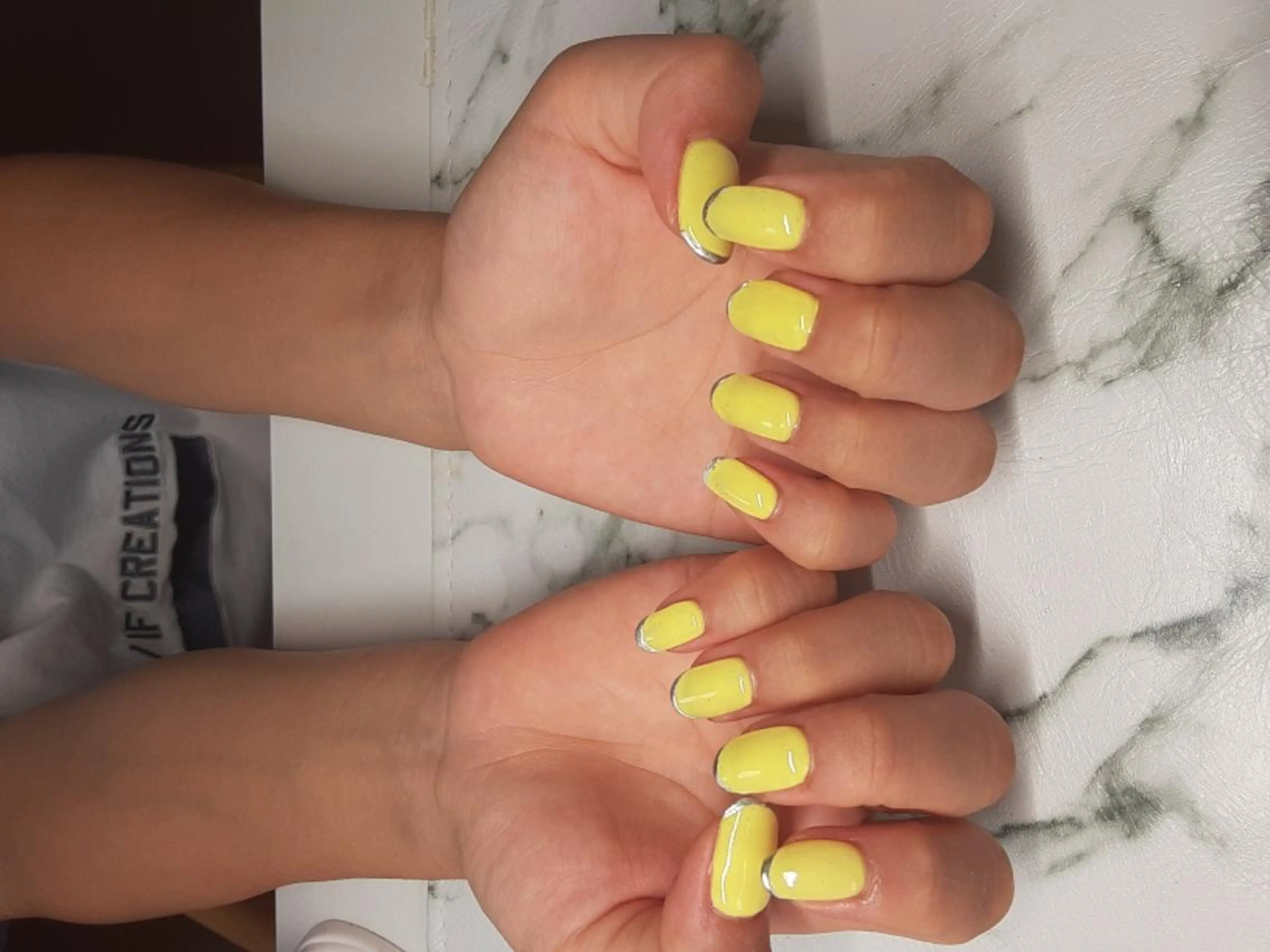 スカルプワンカラー(ストーン一本無料)☆ケア+オイル保湿+オフごみでも同額です。の写真