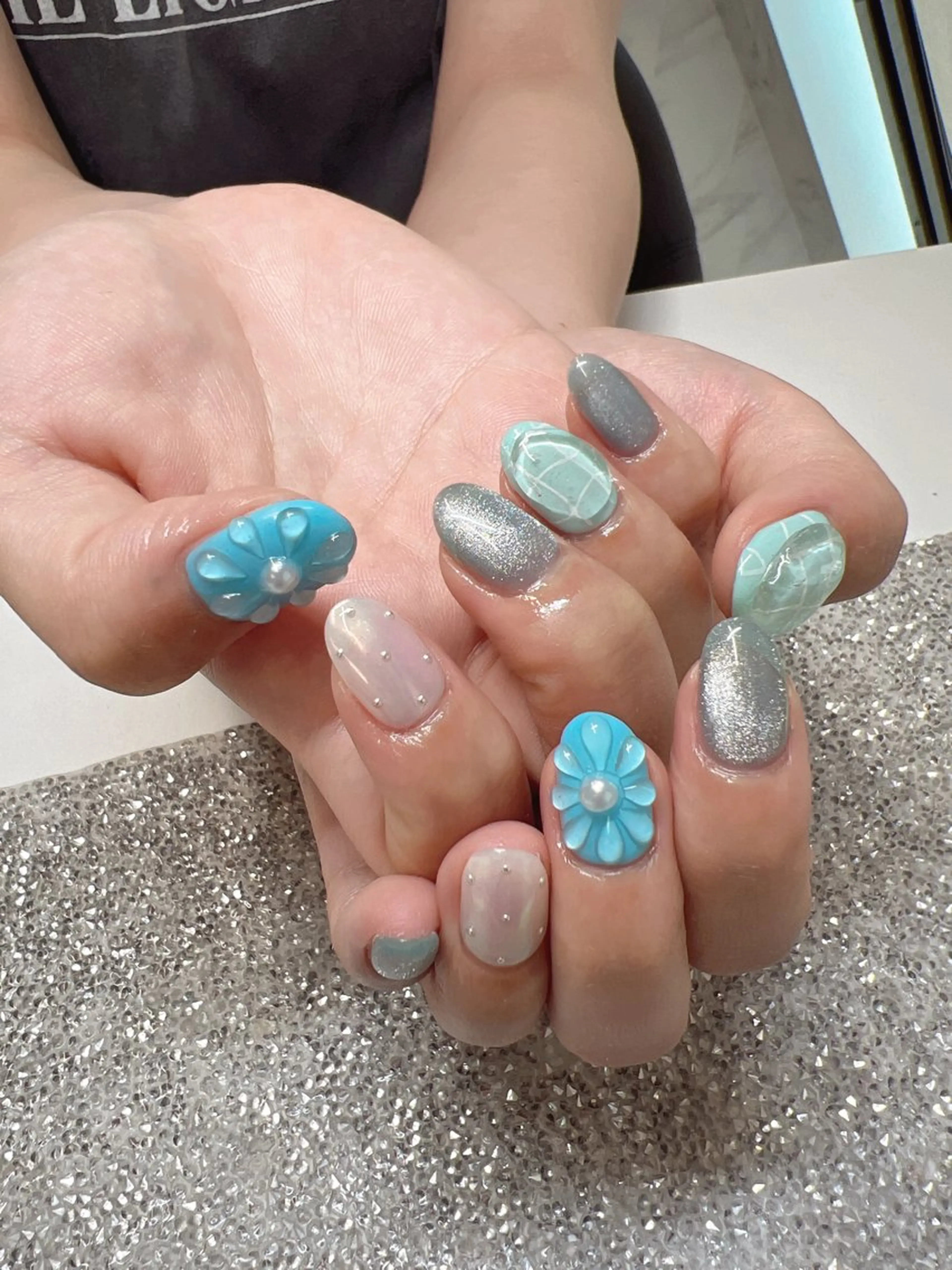 ネイル ガレンドウ 白澤 愛子のネイルデザイン