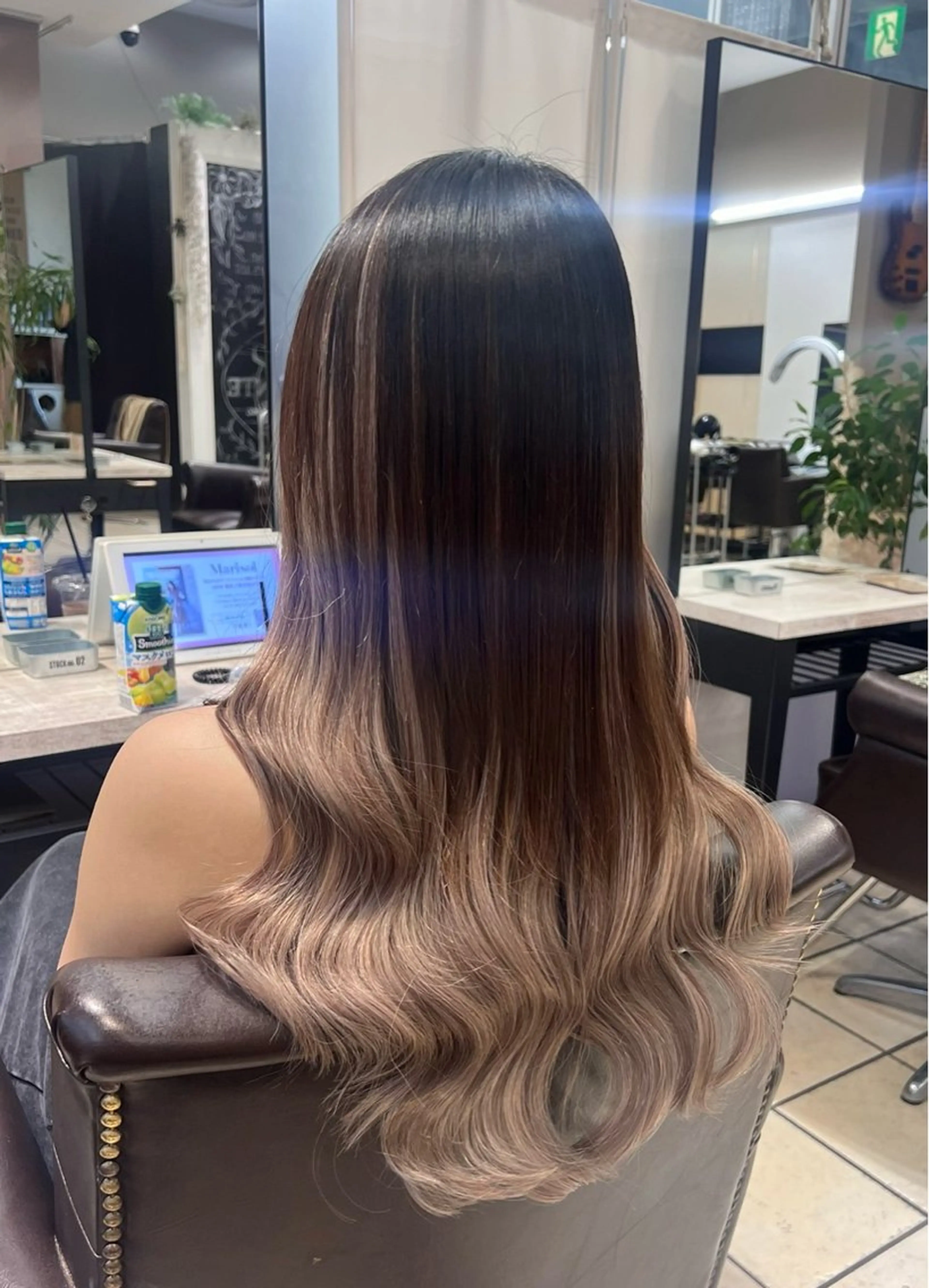 ロング カラー ヘアアレンジ ANKH CROSS ゆうかのヘアスタイル