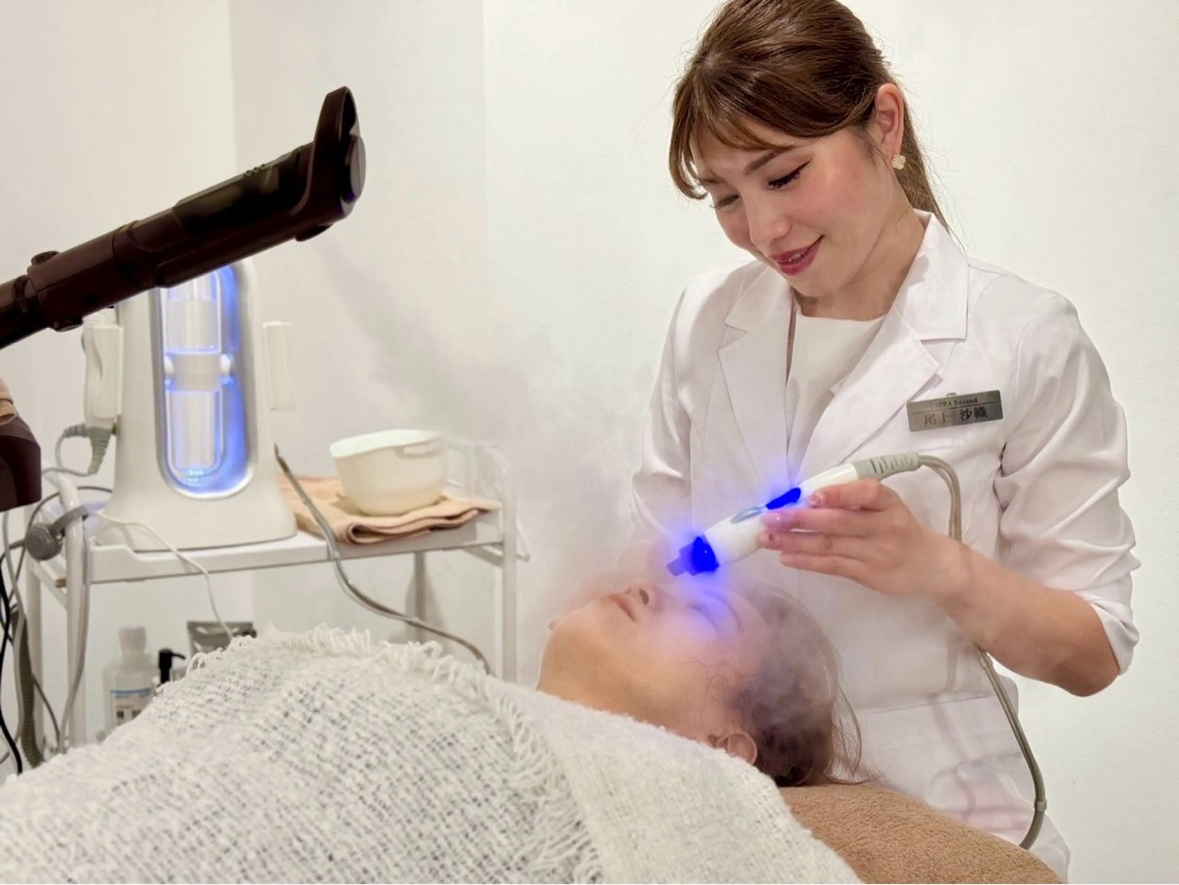 【人気No.1】美脳小顔矯正 & ハイドロスプラッシュ毛穴洗浄4900円の写真